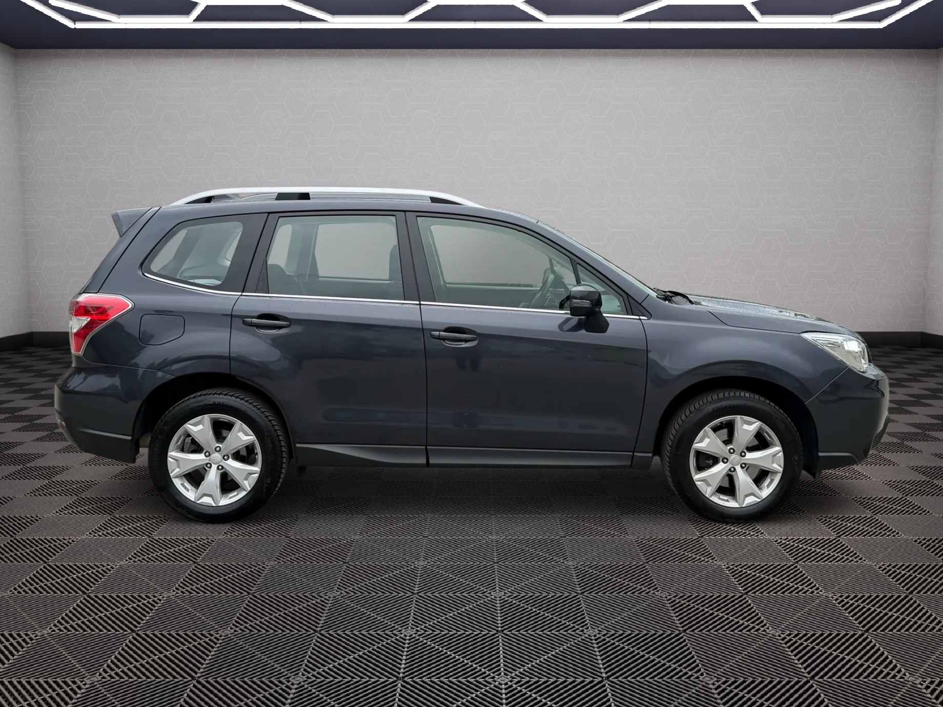 SUBARU Forester 2.0D Advantage Lineatronic-image-6