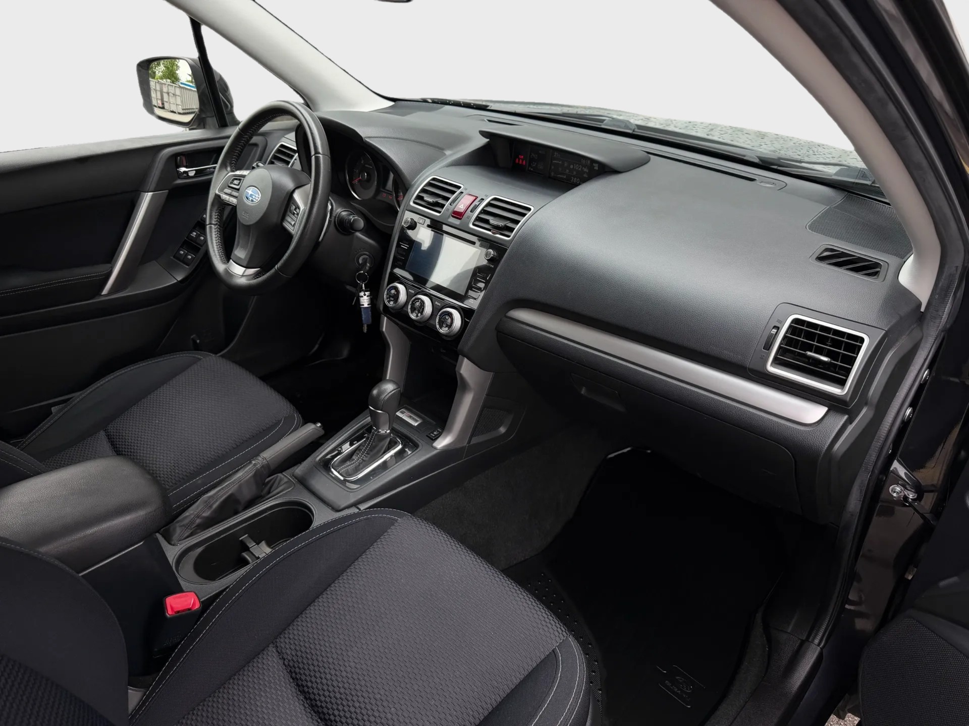 SUBARU Forester 2.0D Advantage Lineatronic-image-11