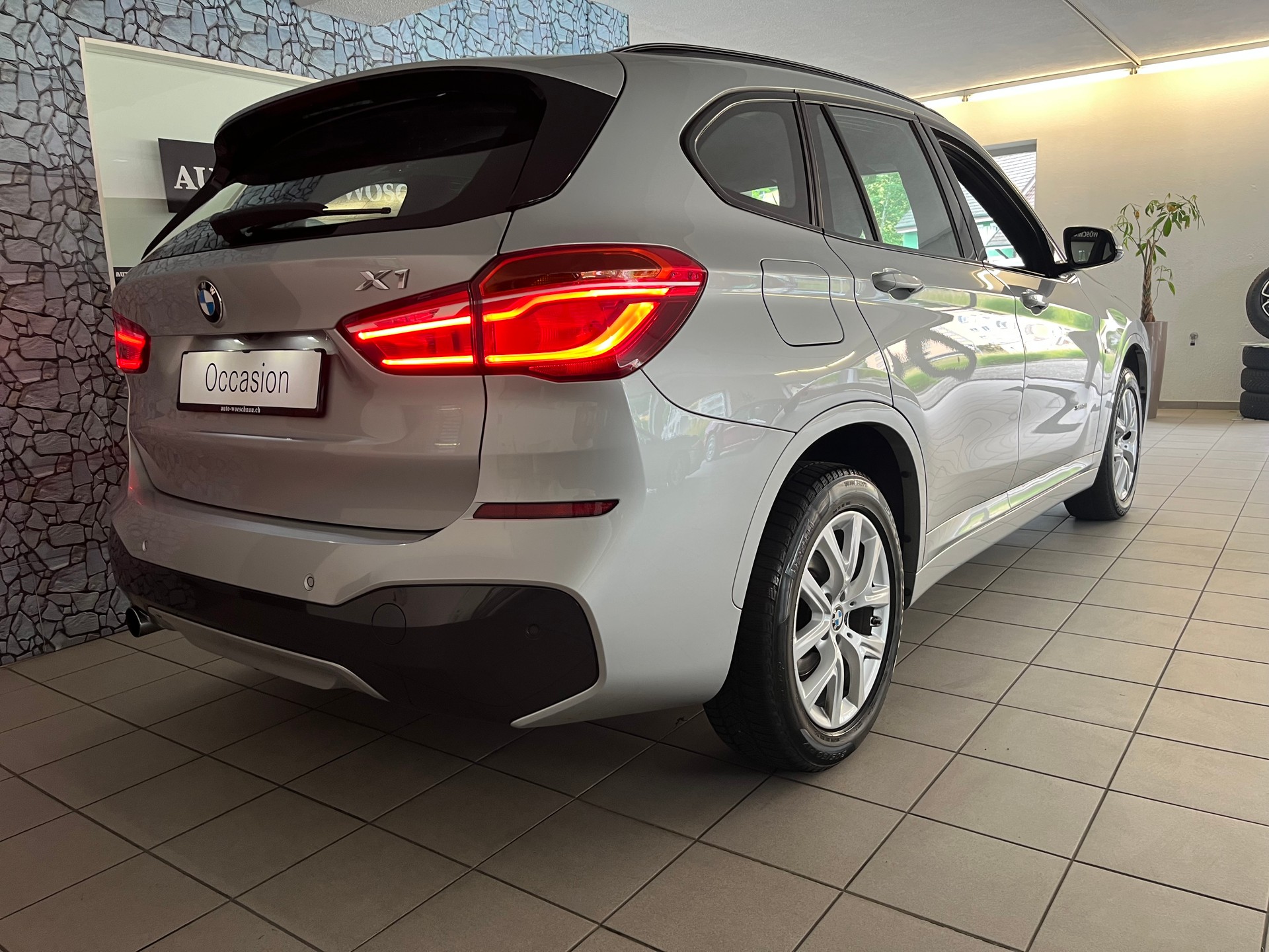 BMW X1 sDrive 18i M Sport-image-3