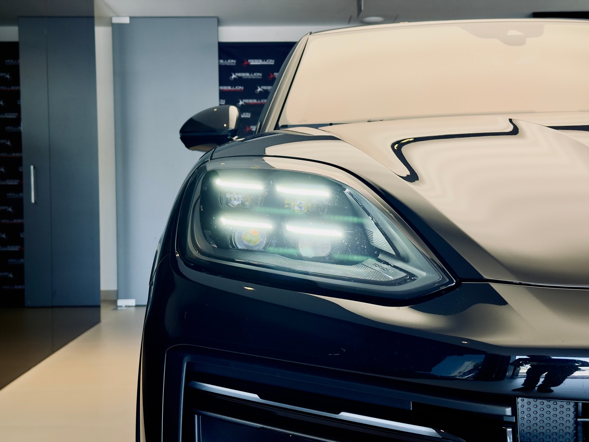 PORSCHE Cayenne Coupé Turbo E-Hybrid GT Tiptronic-showroom-element-3