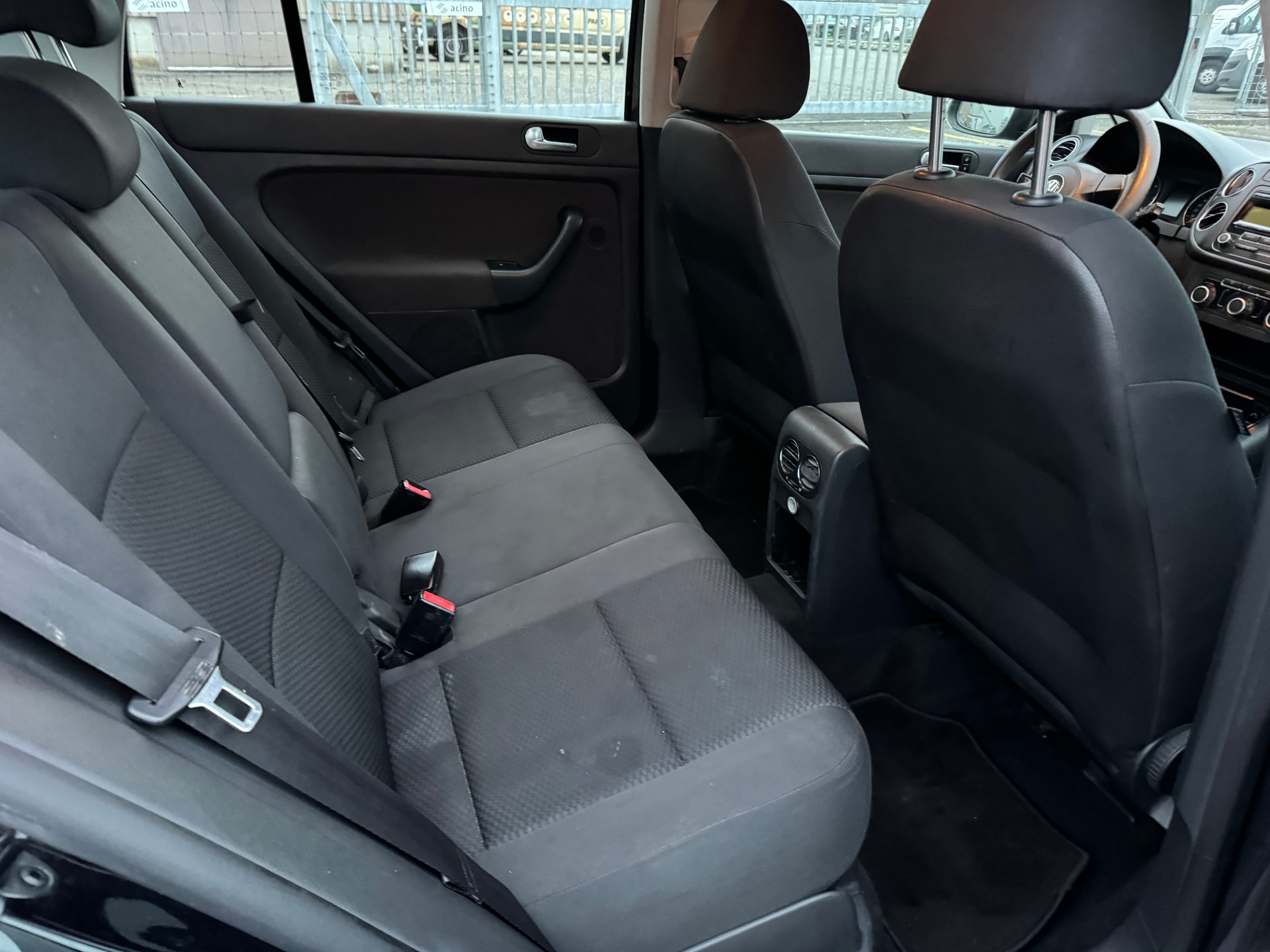 VW Golf Plus 1.6 TDI Trendline-image-7