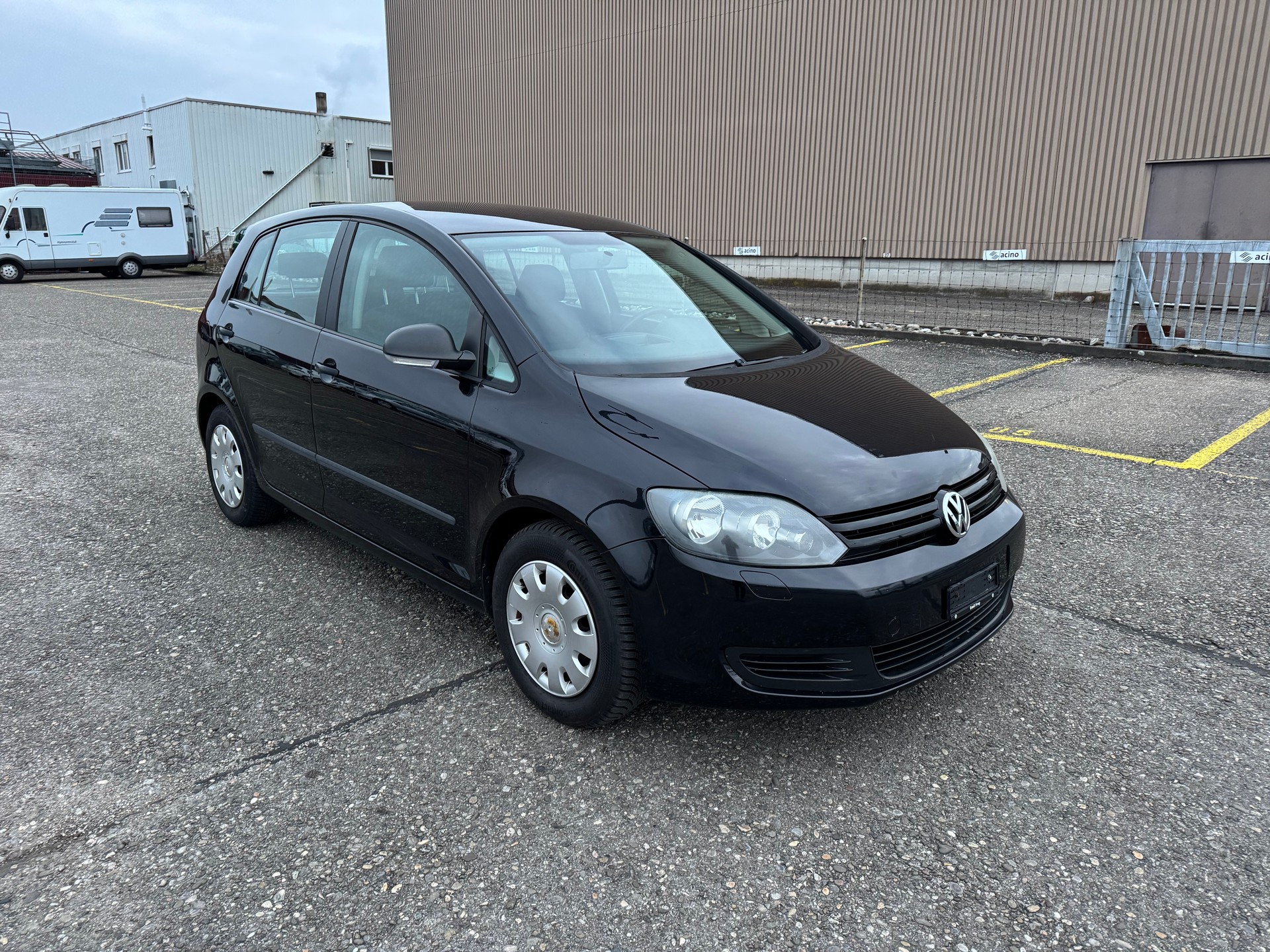 VW Golf Plus 1.6 TDI Trendline-image-1