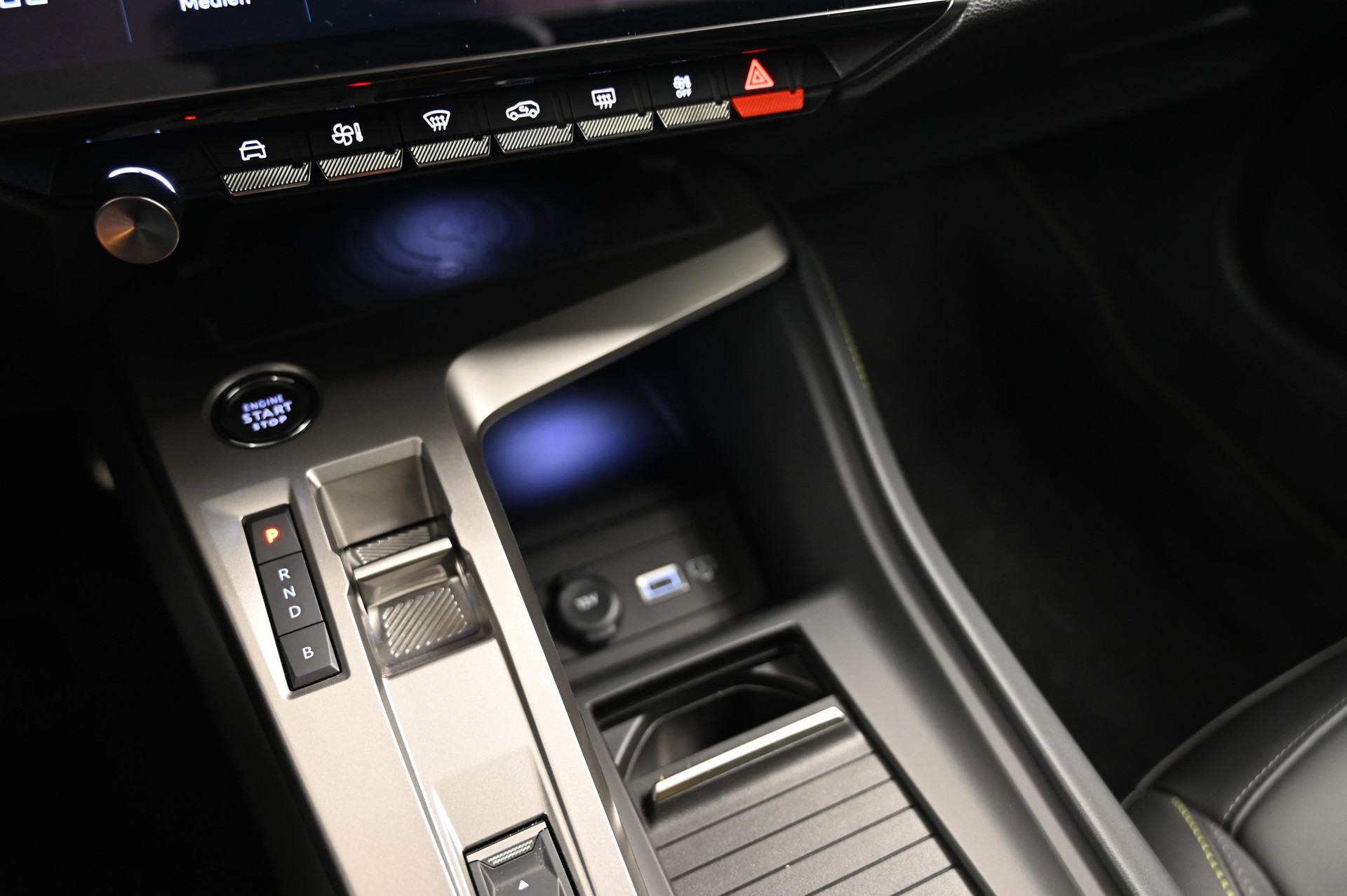 PEUGEOT 308 1.6 PHEV 225 GT-image-13
