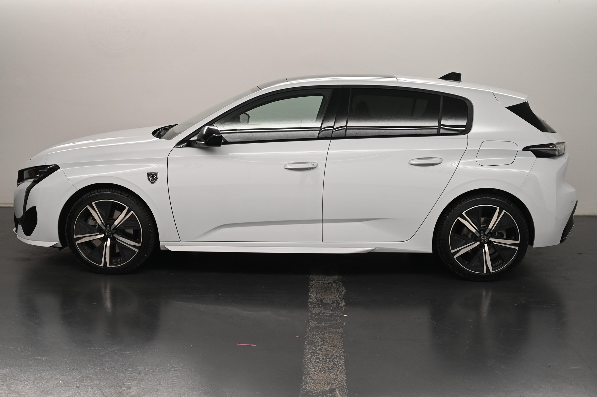 PEUGEOT 308 1.6 PHEV 225 GT-showroom-element-3