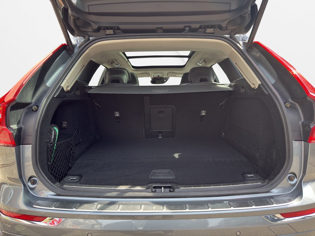 VOLVO XC60 T8 eAWD Inscription Geartronic-image-12