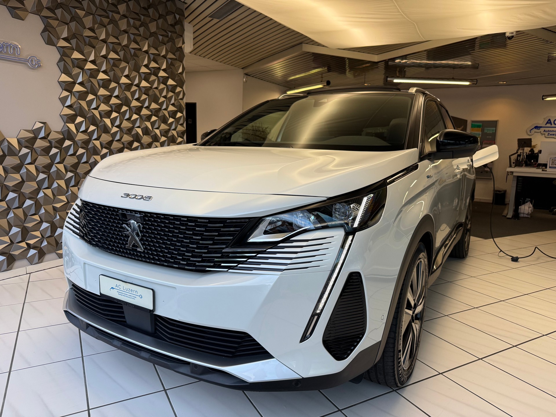 PEUGEOT 3008 300e Hybrid4 GT Pack EAT8