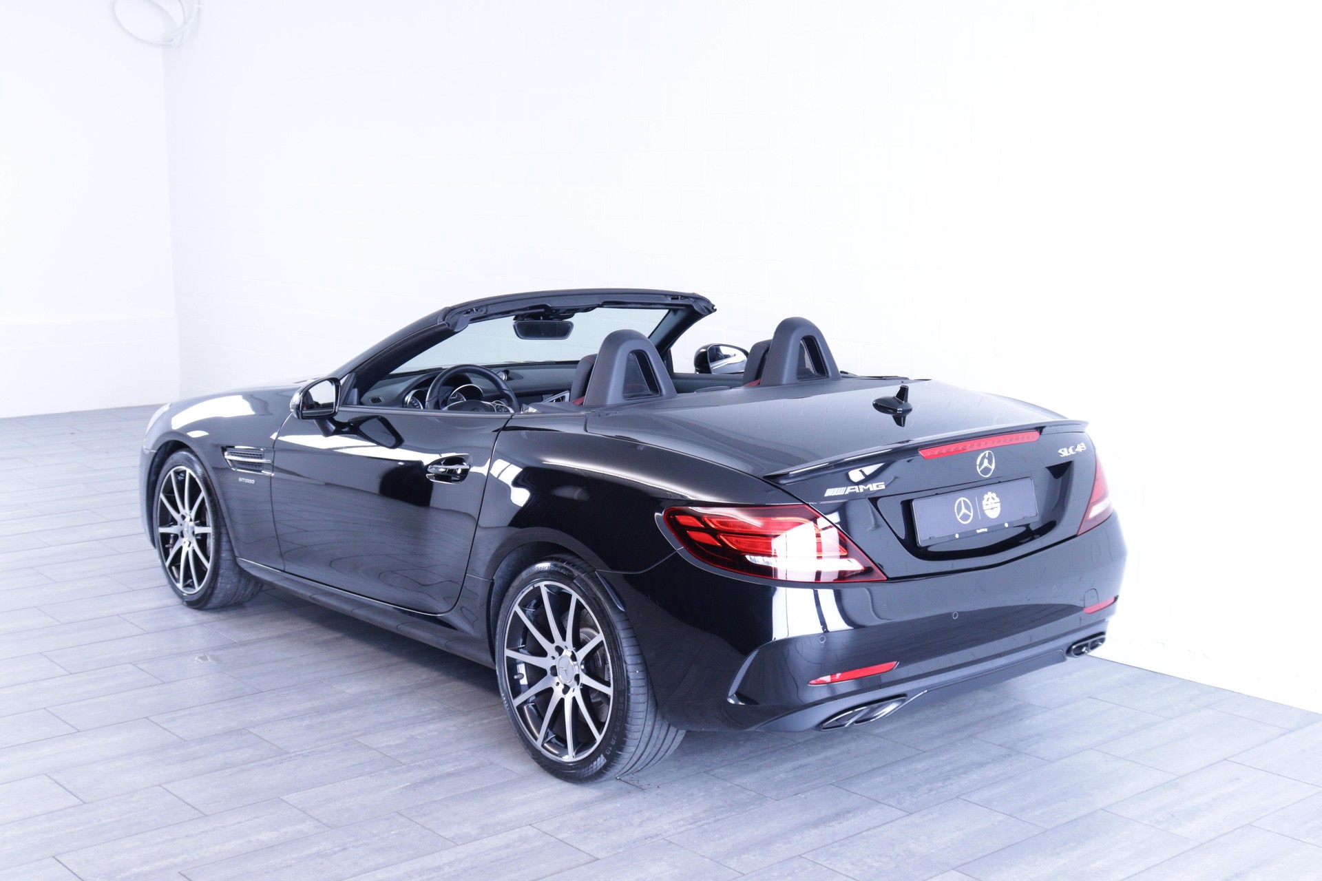 MERCEDES-BENZ SLC 43 AMG Cabriolet-showroom-element-3