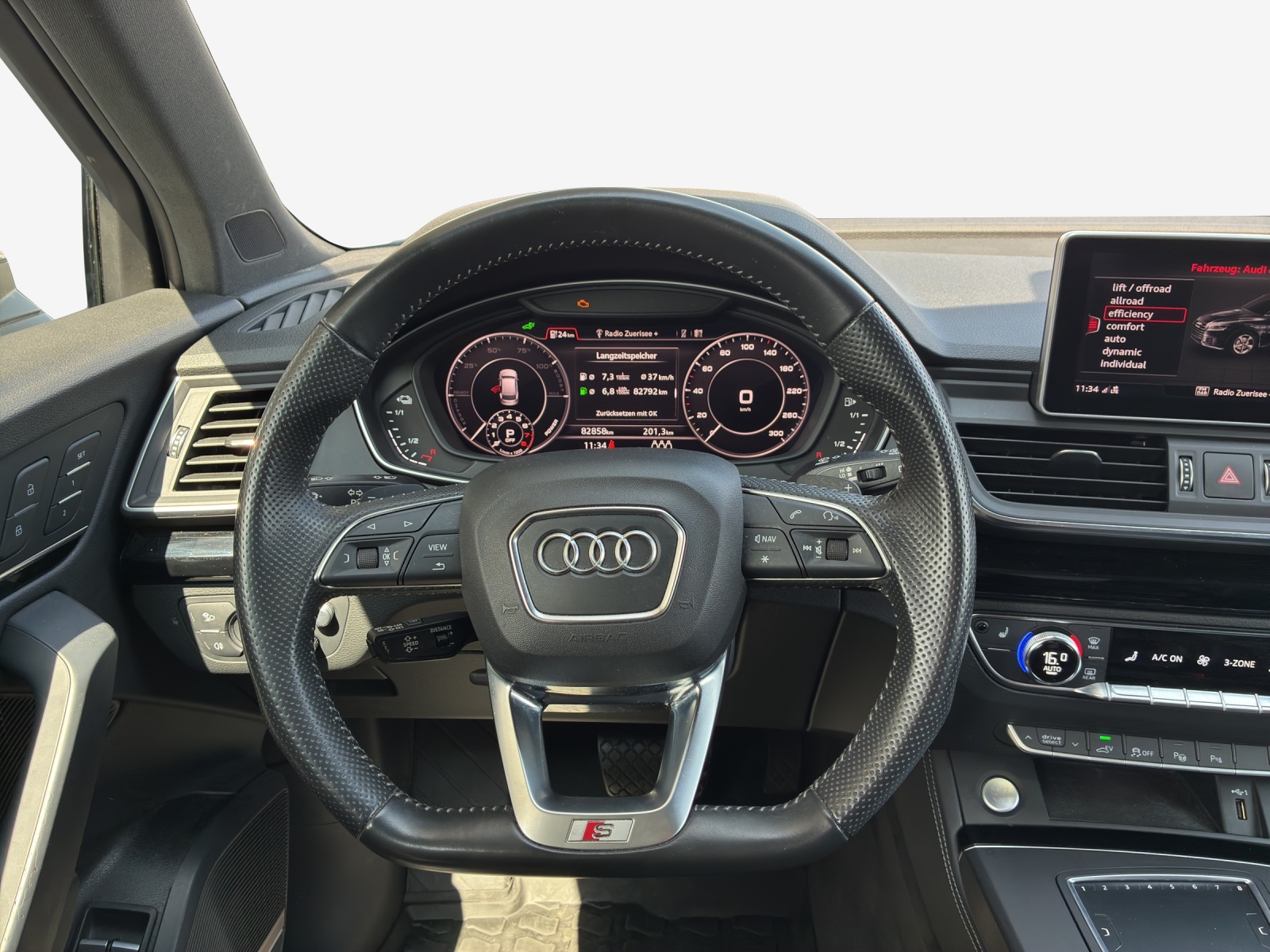 AUDI Q5 55 TFSI e sport quattro-image-9