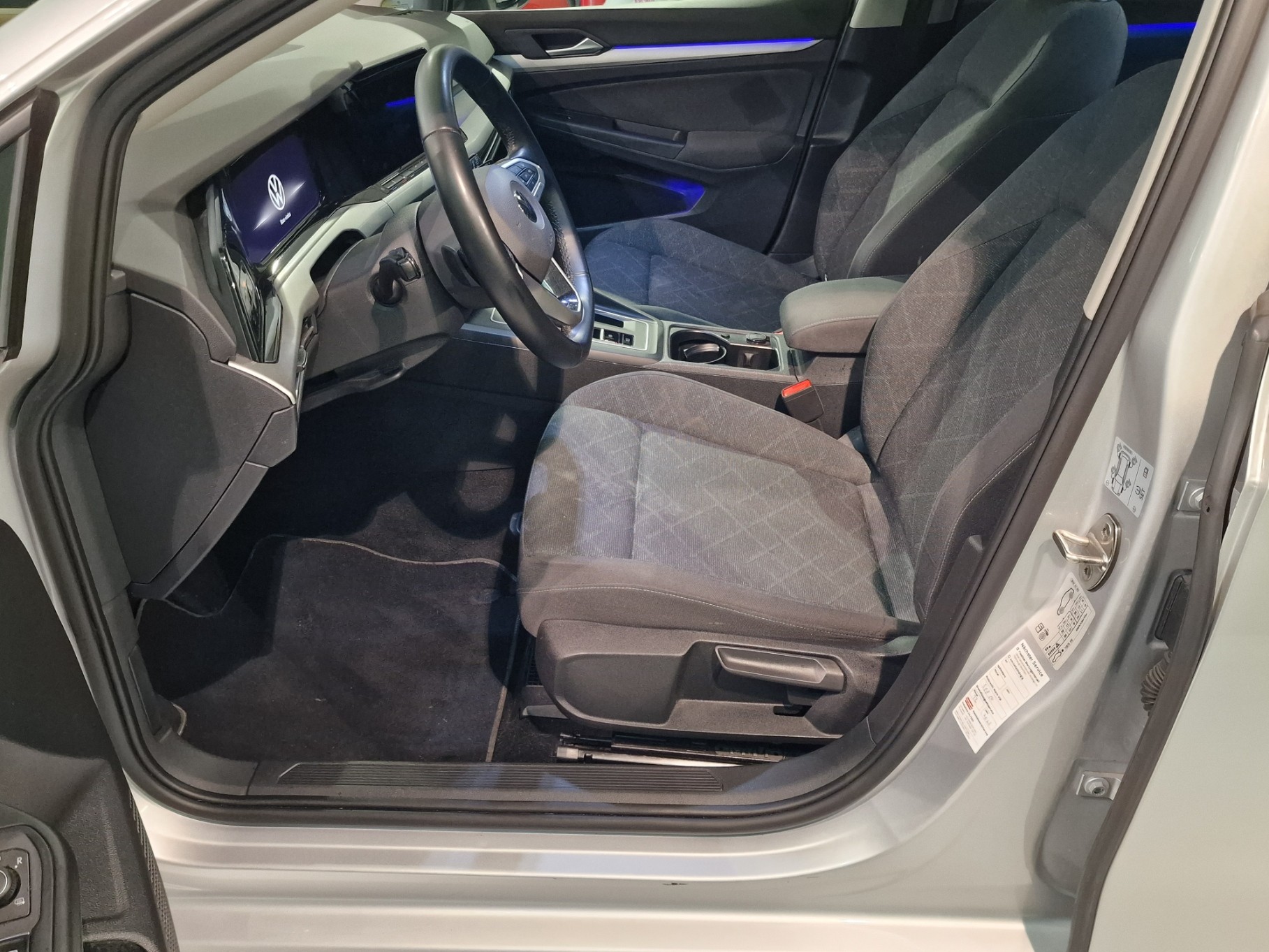 VW Golf Variant 1.5 TSI Life-image-6