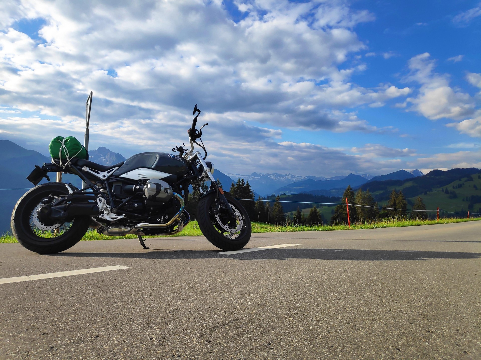 BMW R nineT Pure ABS-image-2