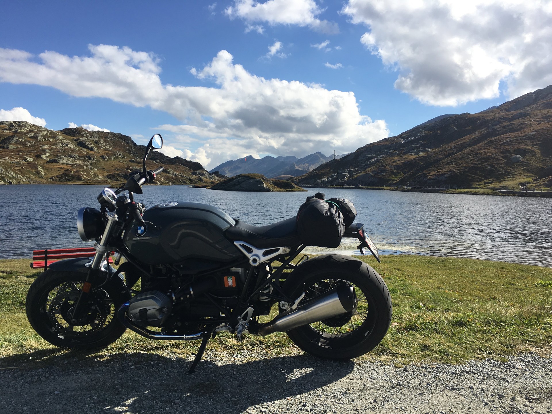 BMW R nineT Pure ABS-image-1