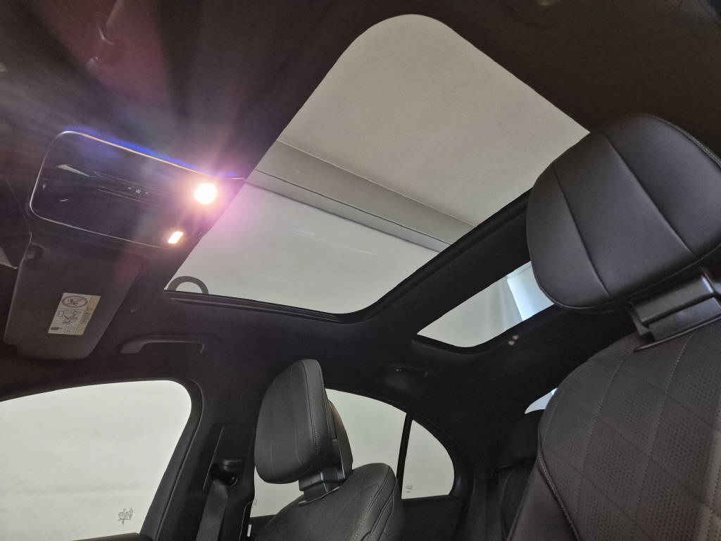 MERCEDES-BENZ E 450 d 4Matic AMG Line Limousine-image-4