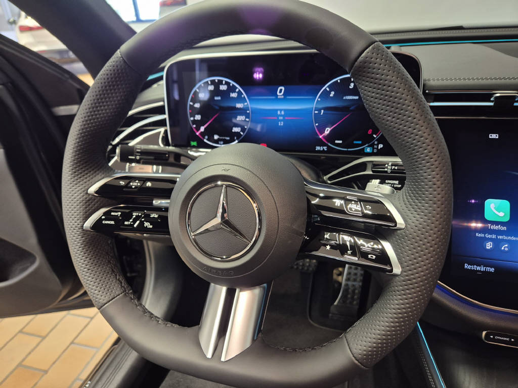 MERCEDES-BENZ E 450 d 4Matic AMG Line Limousine-image-8