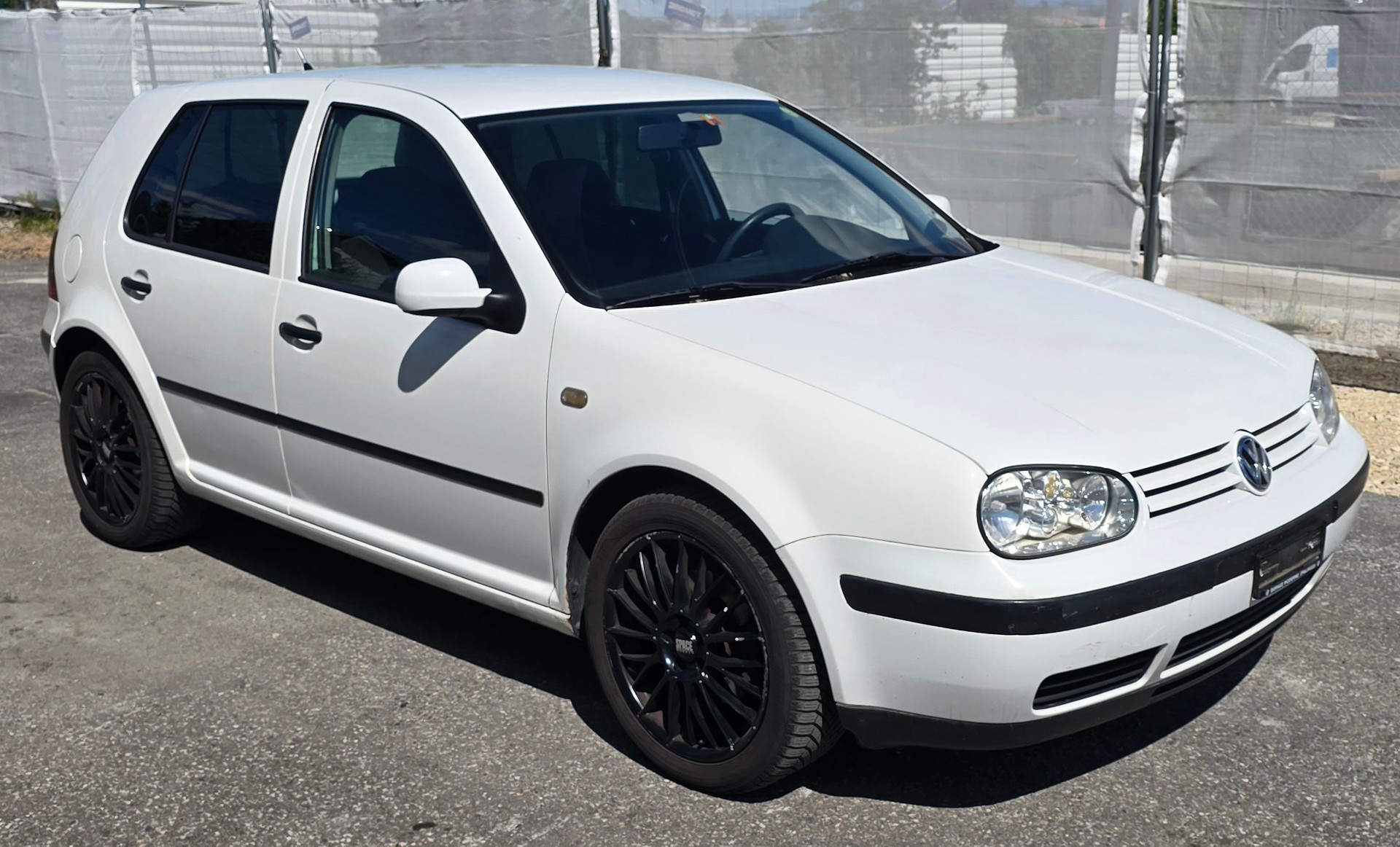 VW Golf 1.8 Comfortline 4Motion-image-2