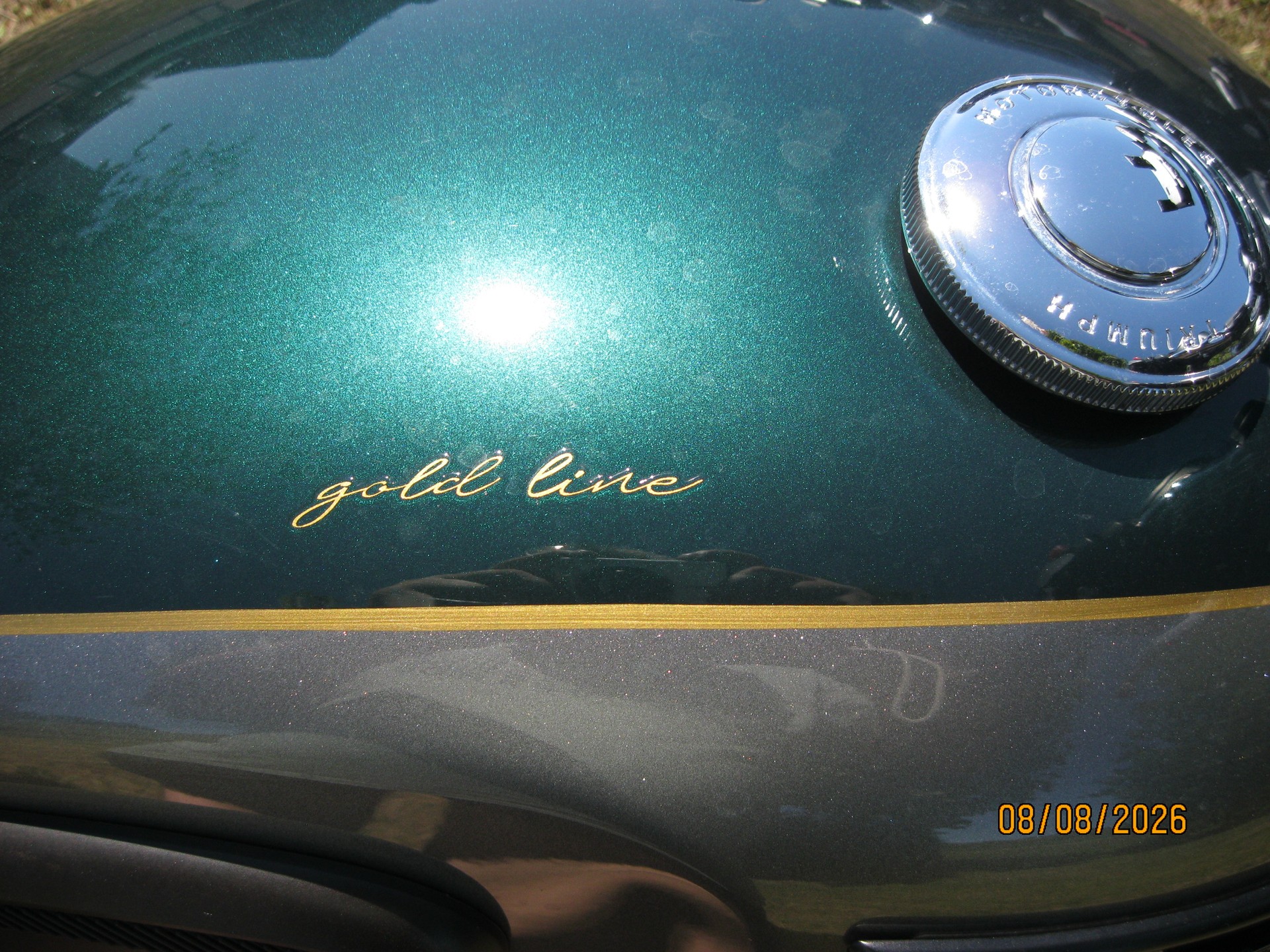 TRIUMPH Bonneville T120 Gold Line-image-4