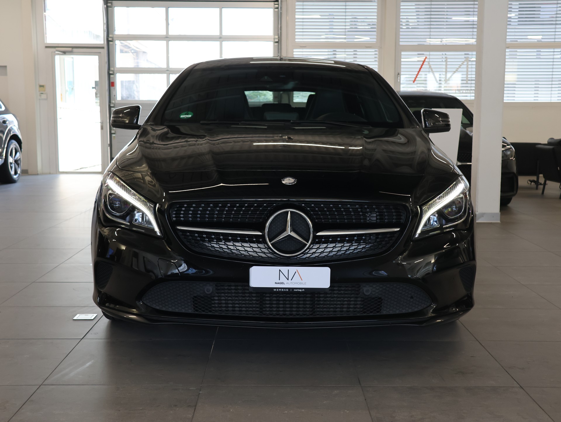 MERCEDES-BENZ CLA Shooting Brake 200 AMG Line 7G-DCT *Sitzheizung* *Rückfahrkamera* *Panoramadach*-showroom-element-2