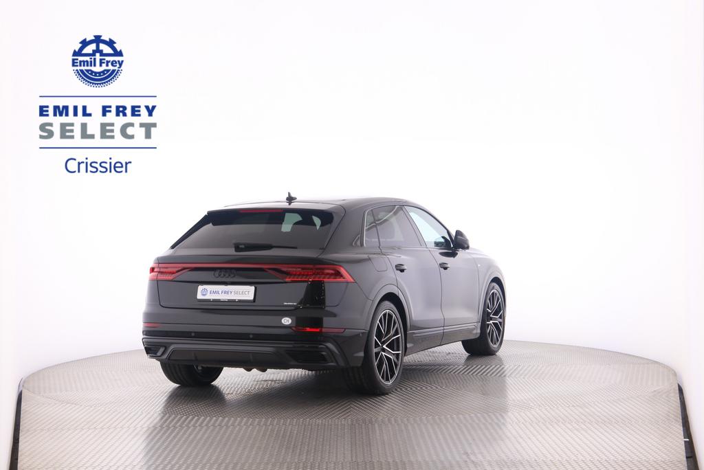 AUDI Q8 3.0 55 TFSI e quattro T-Tronic-showroom-element-1