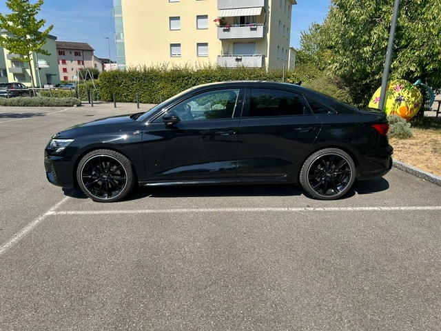 AUDI A3 Limousine 1.5 35 TFSI S Line S-Tronic-image-1