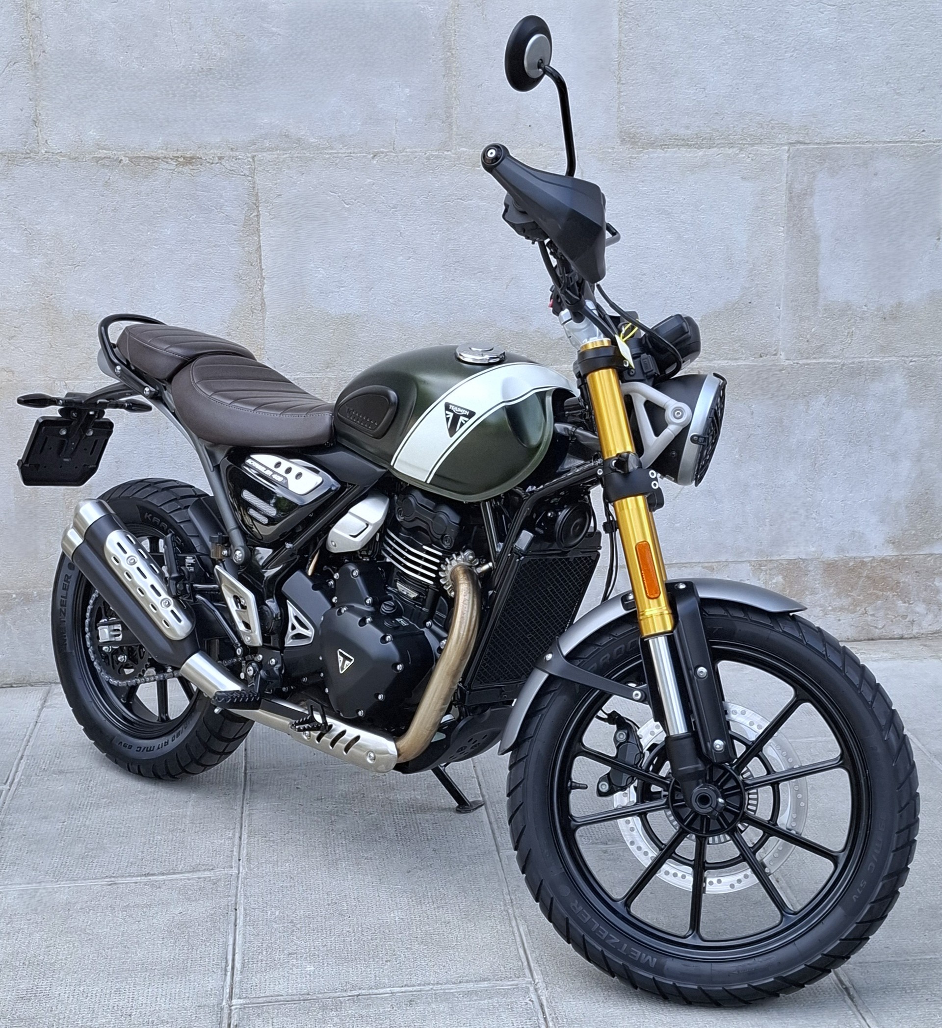 TRIUMPH Scrambler 400 X-image-1