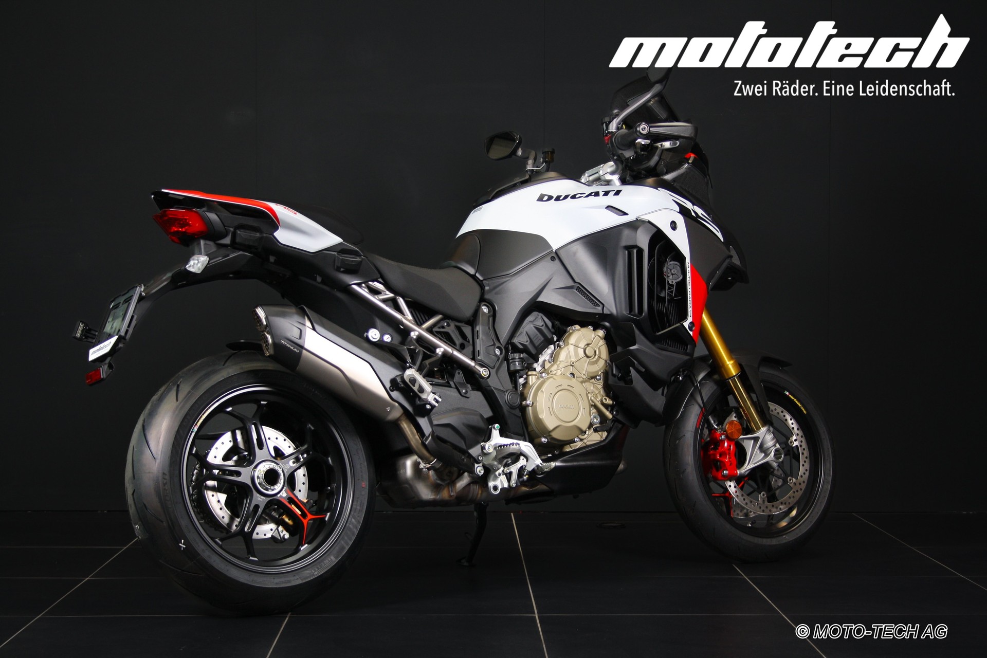 DUCATI Multistrada V4 RS-showroom-element-2