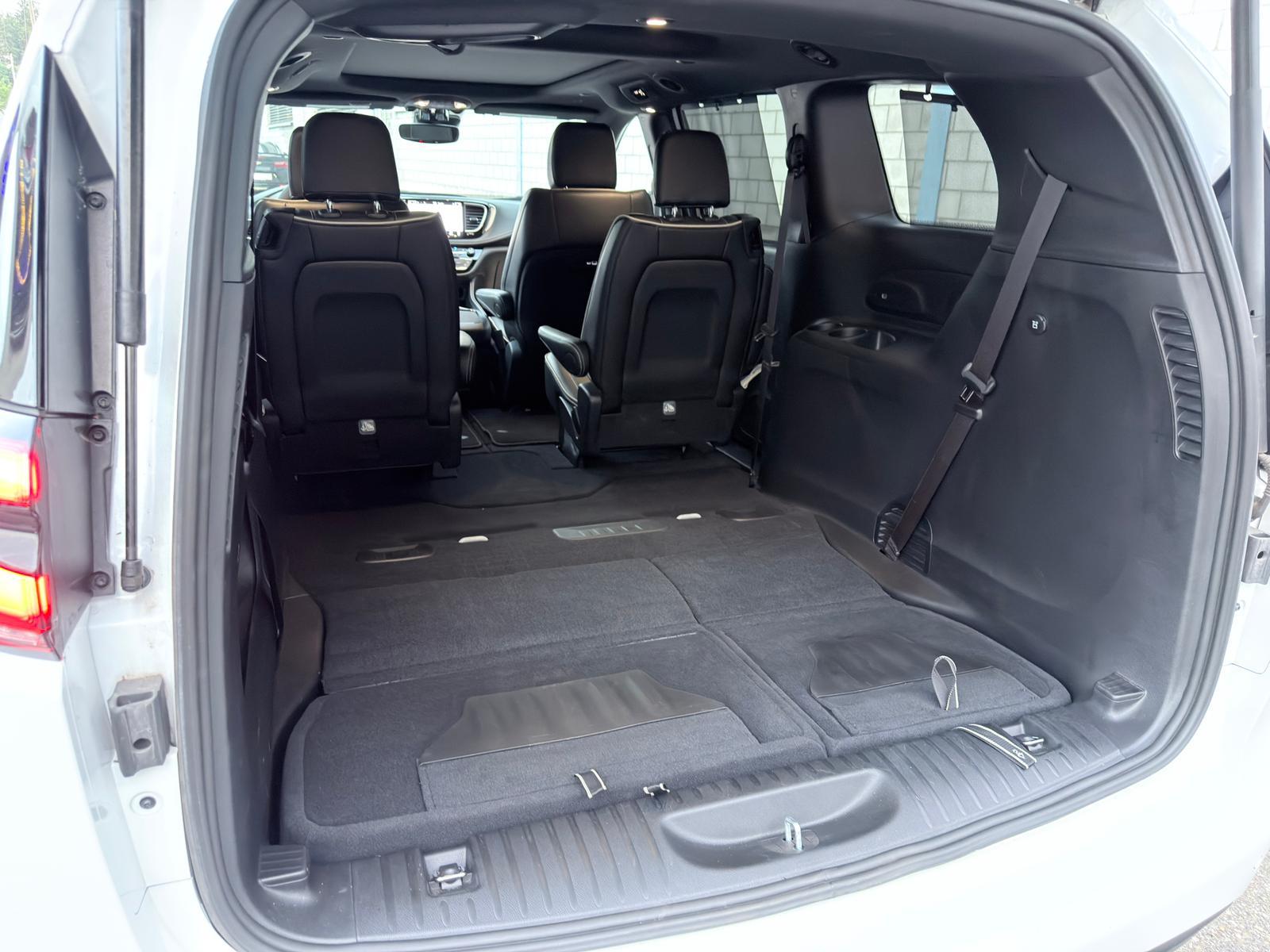 CHRYSLER PACIFICA 3.6-V6 LIMITED AWD 4x4 7 Plätzer-image-16