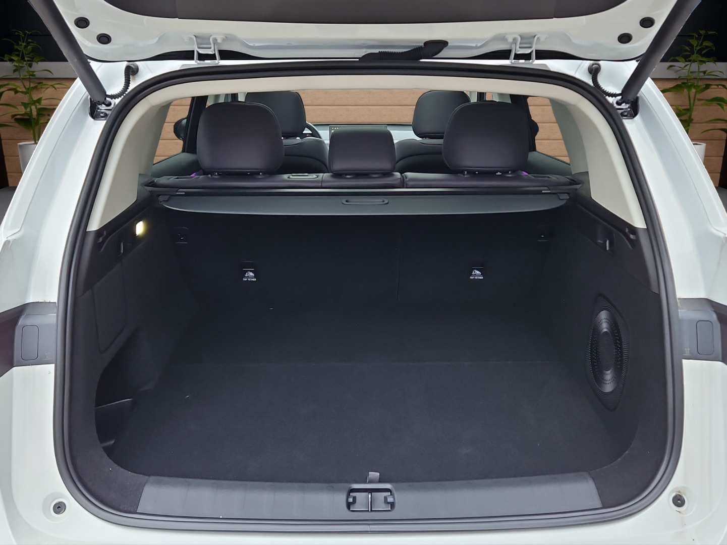 LEAPMOTOR C10 1.5 Hybrid EV-image-9