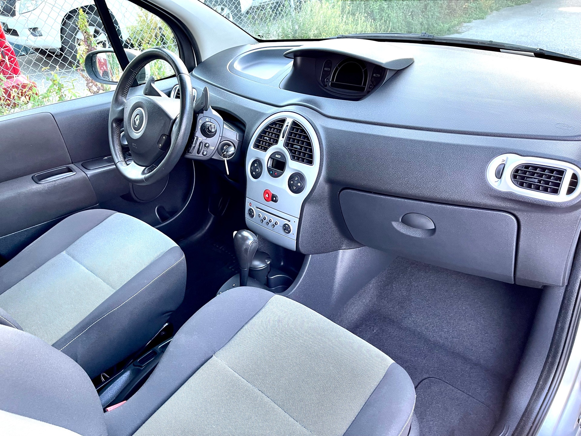 RENAULT Modus 1.6 16V Exception Automatic-showroom-element-3