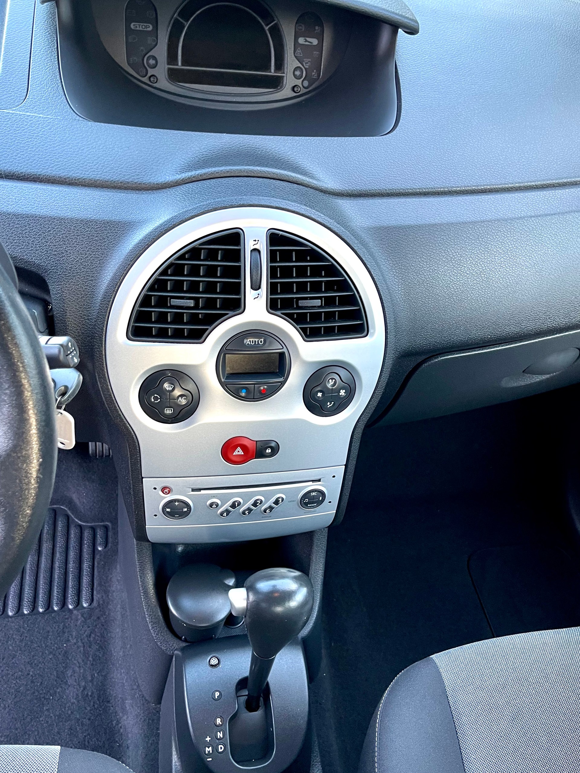 RENAULT Modus 1.6 16V Exception Automatic-image-23