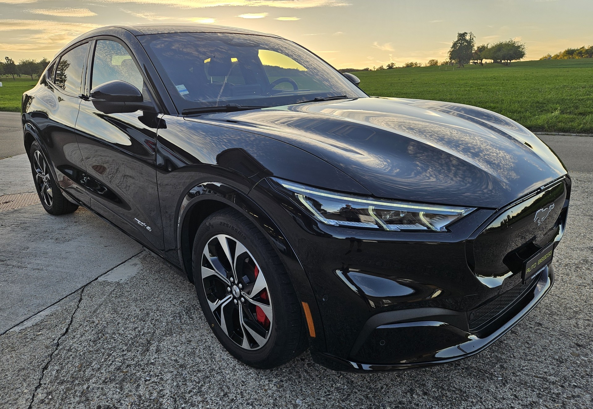 FORD Mustang MACH-E Premium AWD 72.6 kWh