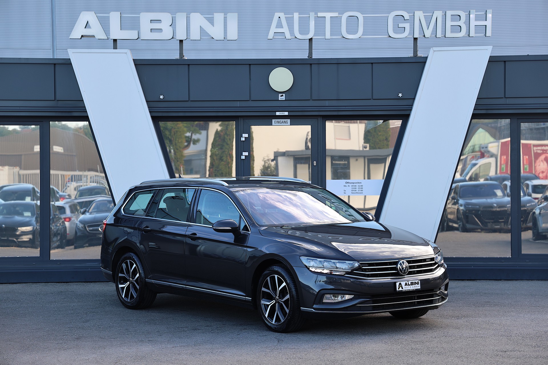 VW Passat Variant 2.0 TDI 200 Elegance DSG 4m-showroom-element-1
