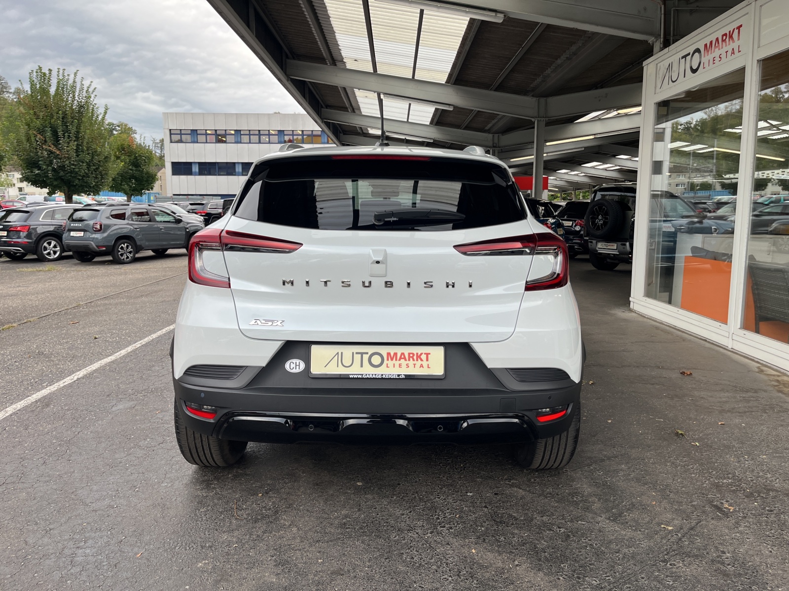 MITSUBISHI ASX 1.3 Invite-showroom-element-3