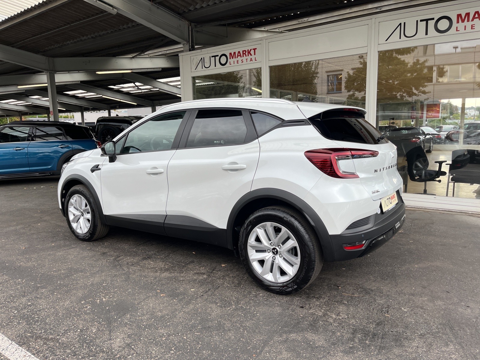 MITSUBISHI ASX 1.3 Invite-showroom-element-2