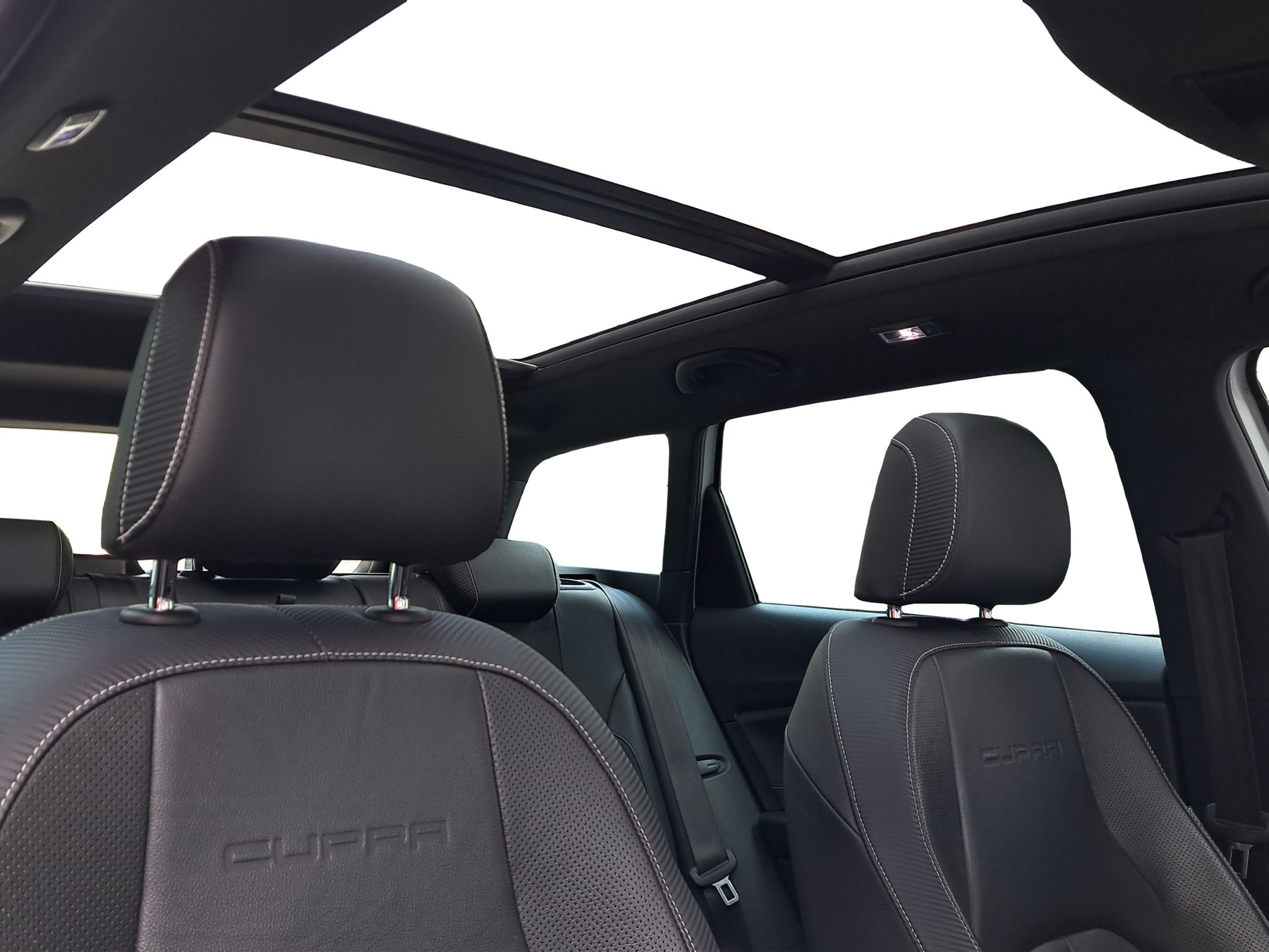 SEAT Leon ST 2.0 TSI Cupra 300 4 Drive DSG-image-13