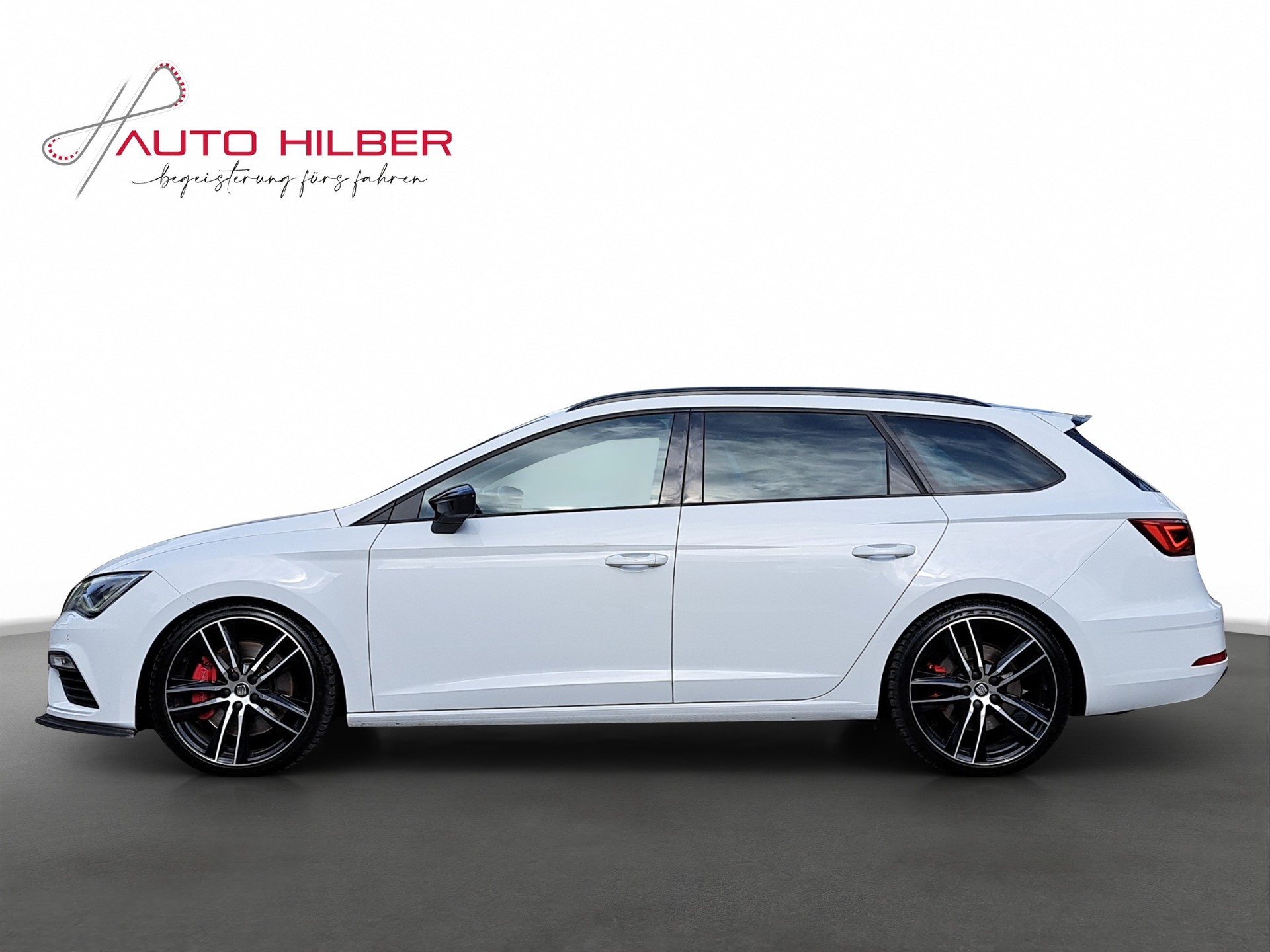 SEAT Leon ST 2.0 TSI Cupra 300 4 Drive DSG-showroom-element-2