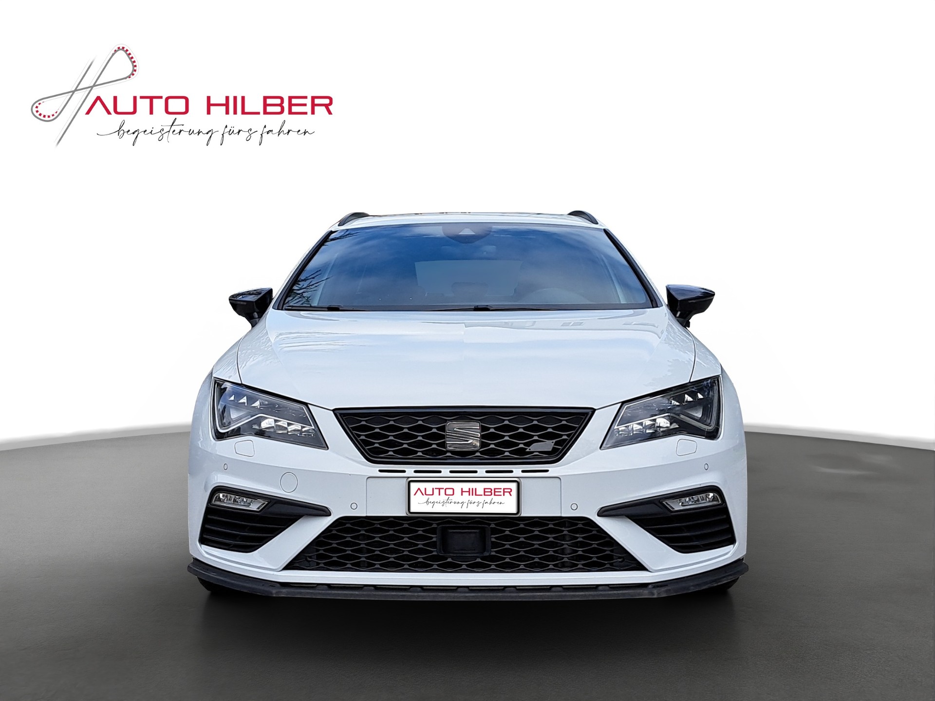 SEAT Leon ST 2.0 TSI Cupra 300 4 Drive DSG-showroom-element-1
