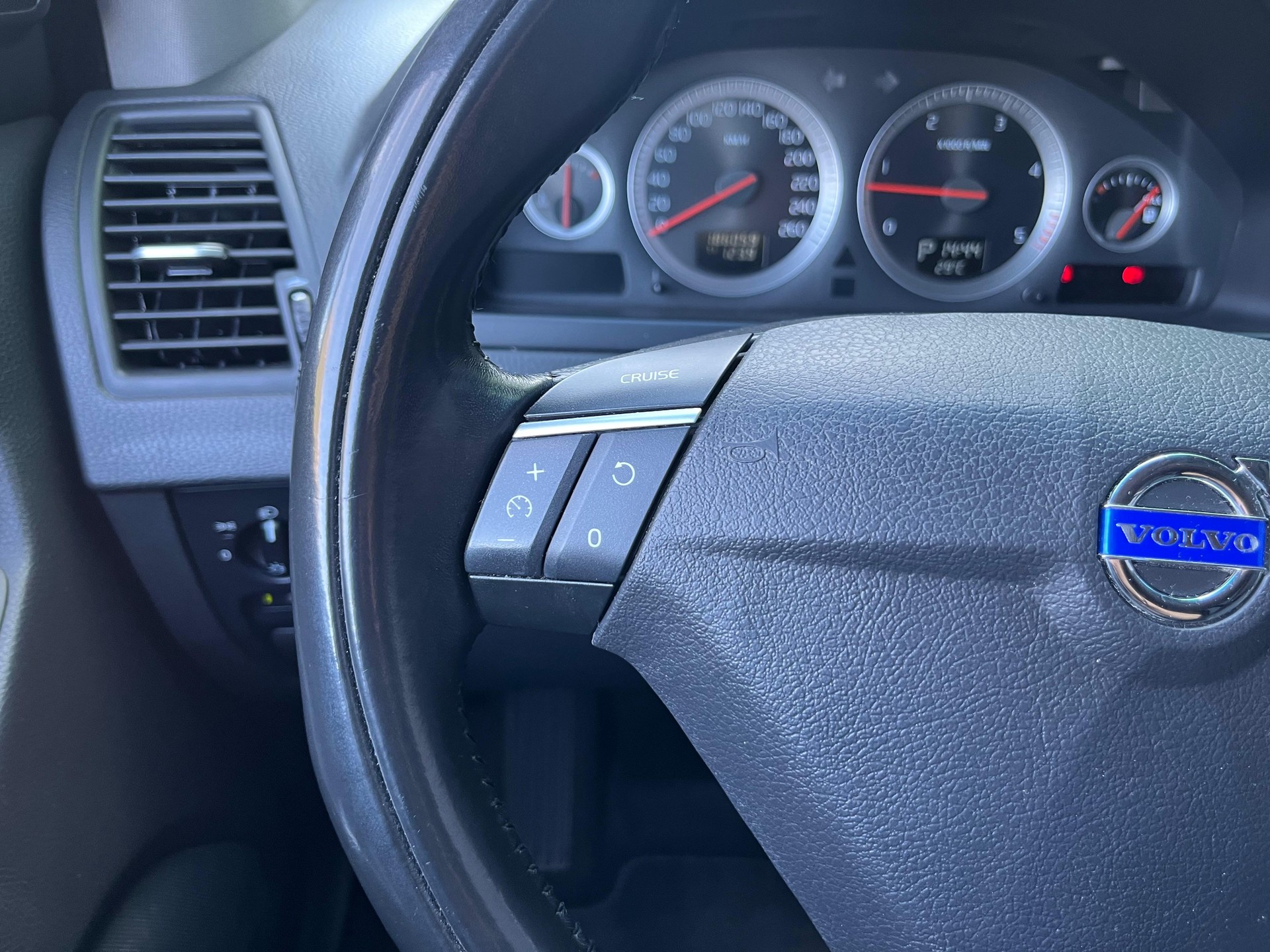 VOLVO XC90 D5 AWD Husky Edition Geartronic-image-12