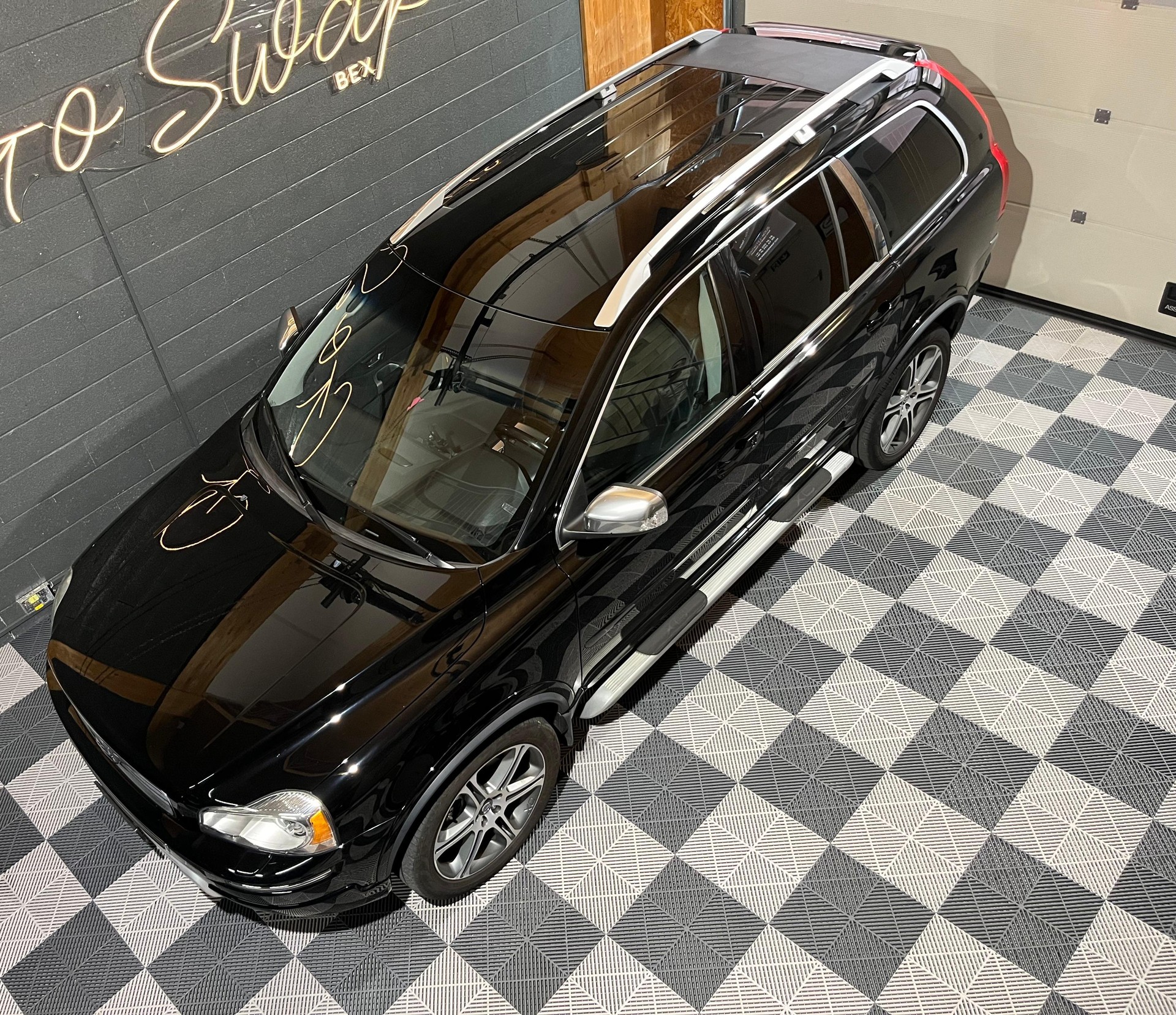 VOLVO XC90 D5 AWD Husky Edition Geartronic-image-4