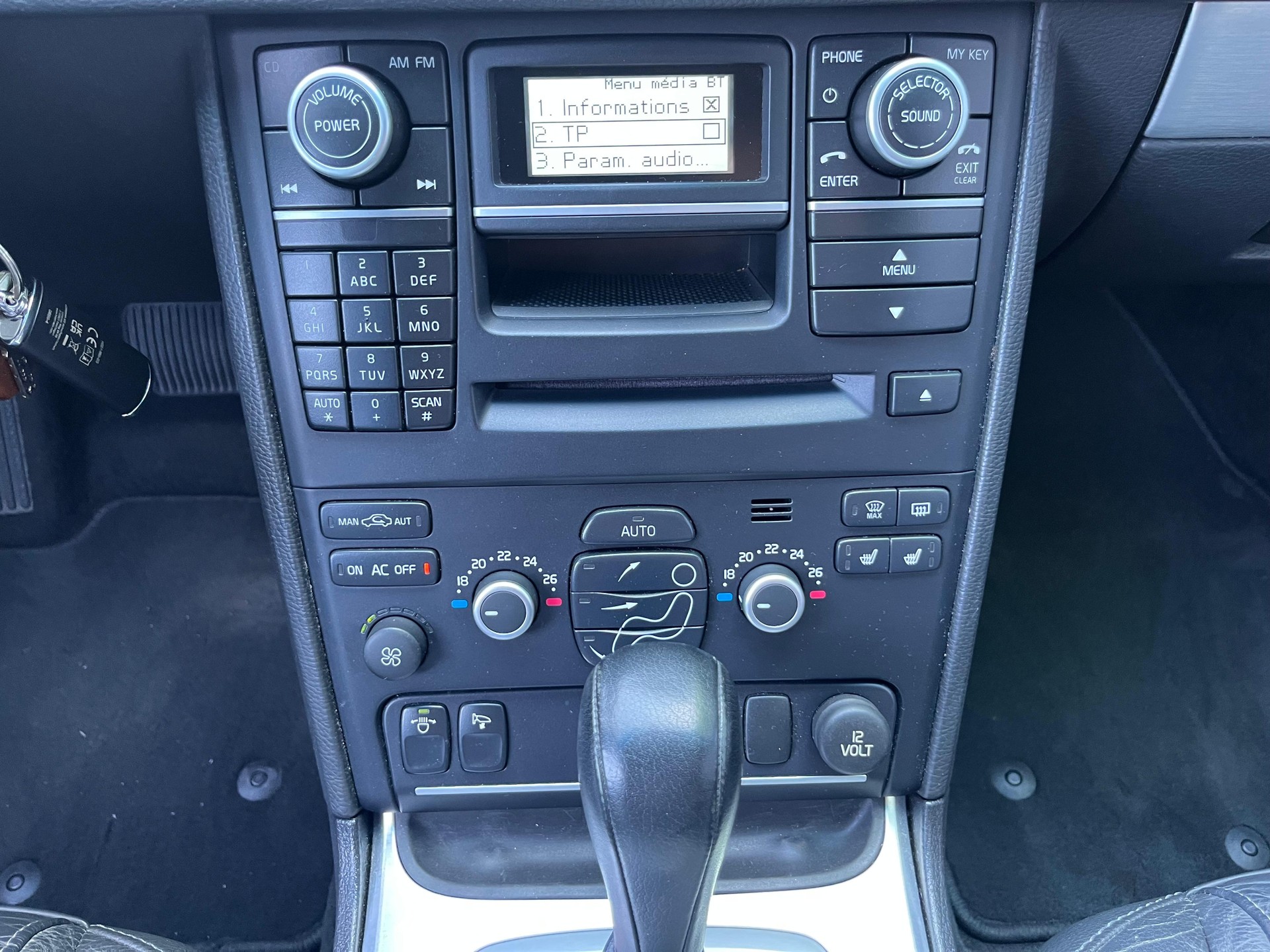 VOLVO XC90 D5 AWD Husky Edition Geartronic-image-14