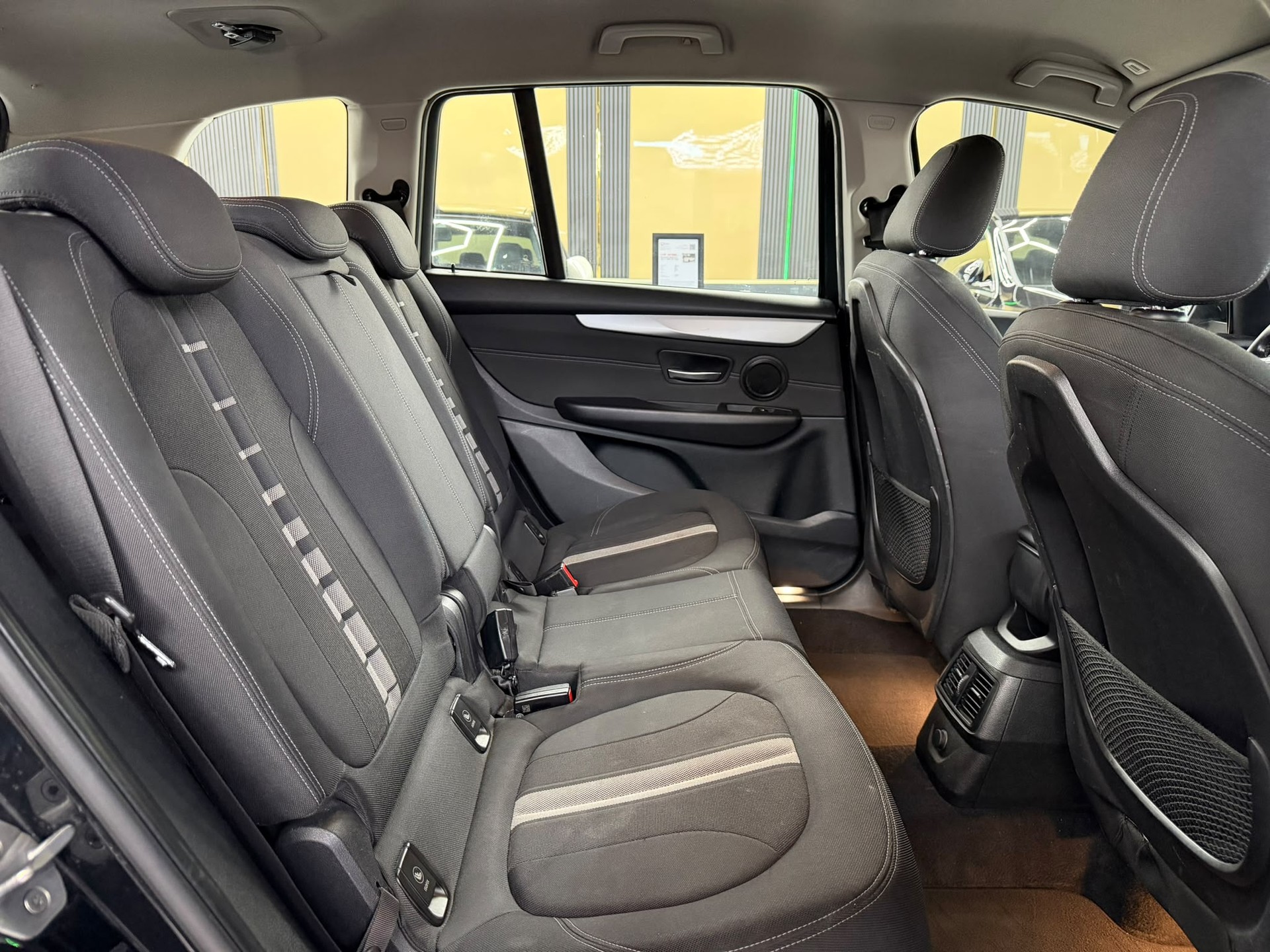 BMW 216d Gran Tourer Steptronic-image-14