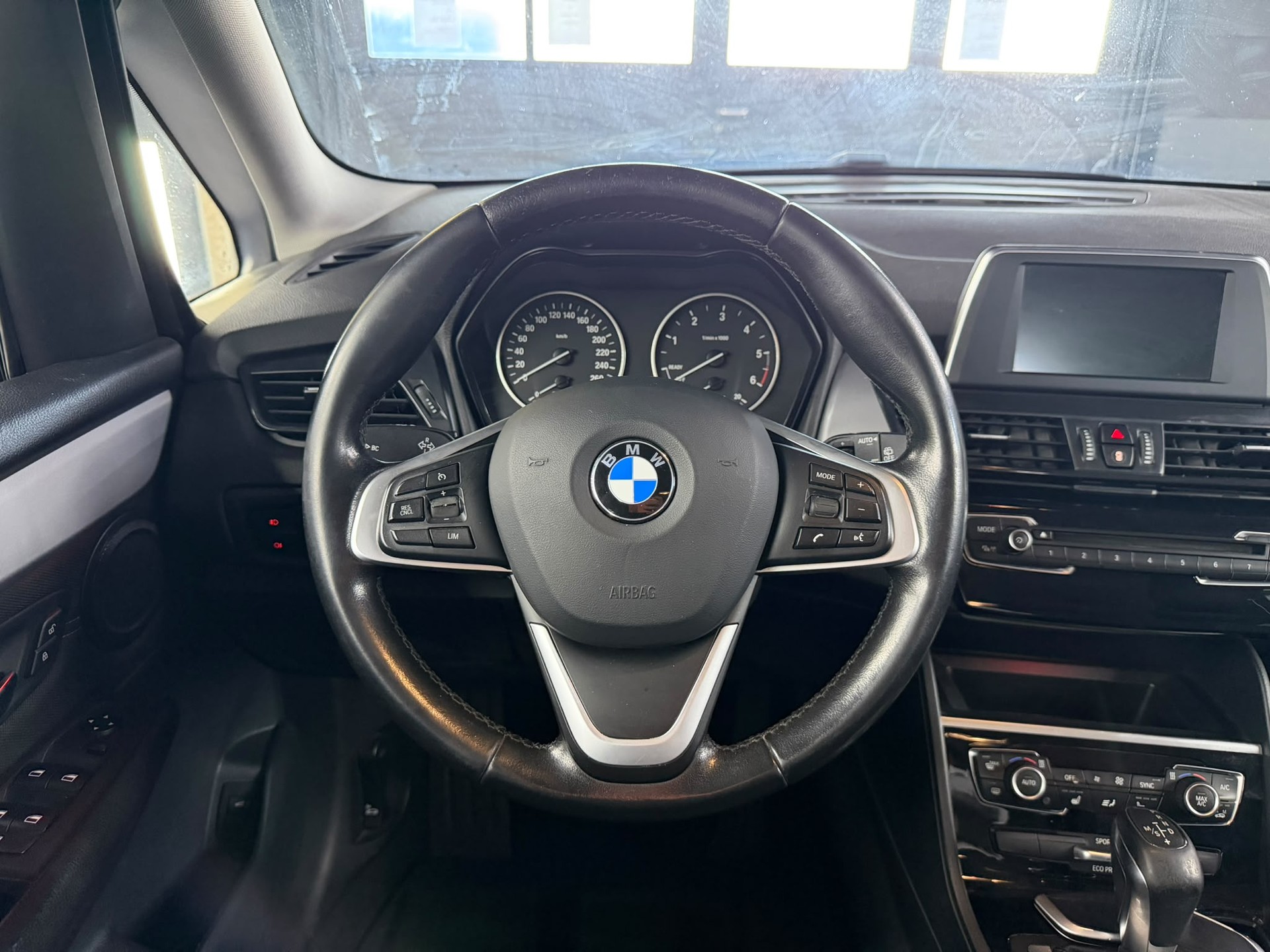 BMW 216d Gran Tourer Steptronic-image-13