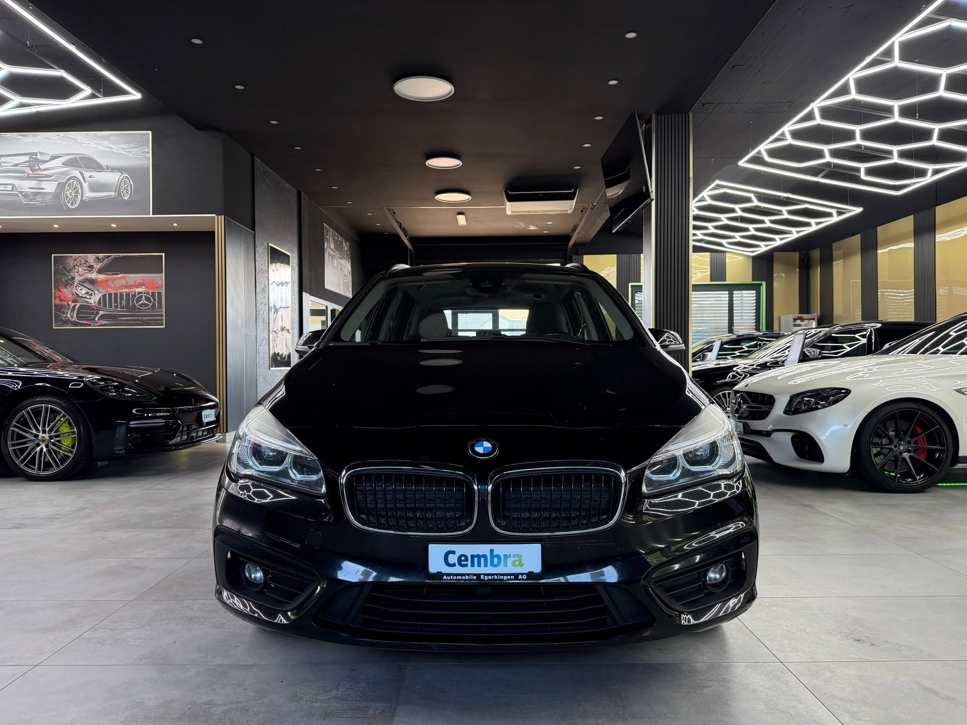 BMW 216d Gran Tourer Steptronic-showroom-element-1