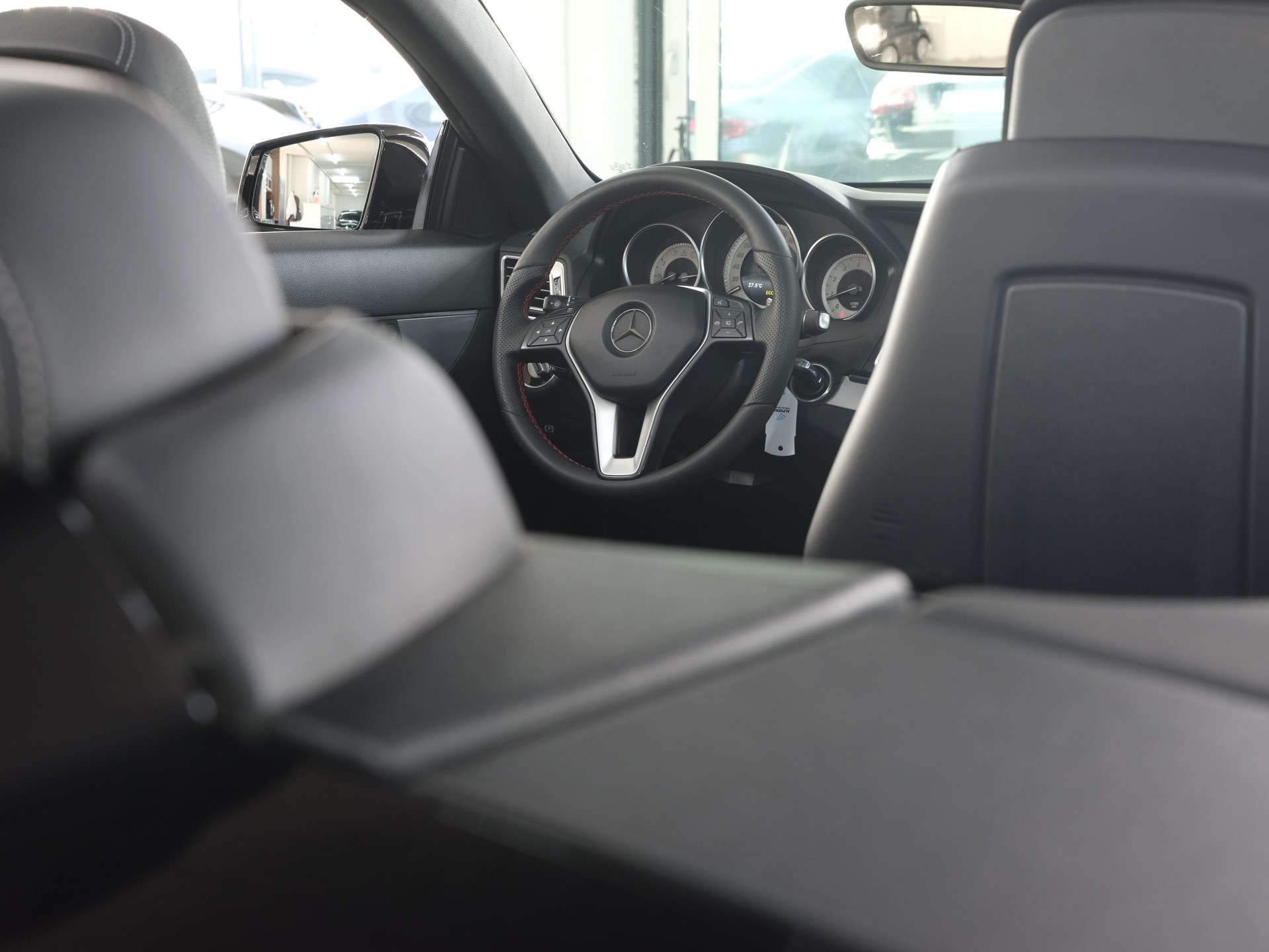 MERCEDES-BENZ E 200 *AMG Line* *Rückfahrkamera* *Nackenwärmer*-image-23