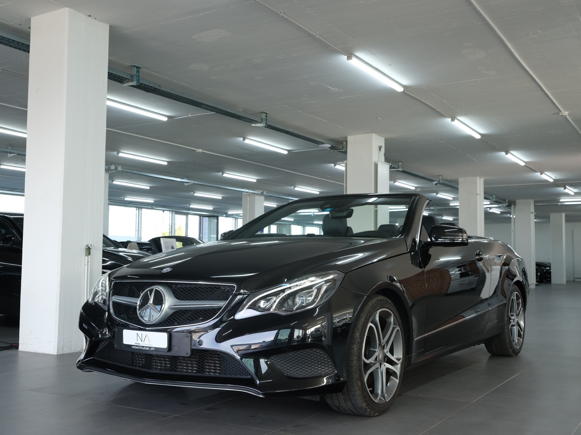 MERCEDES-BENZ E 200 *AMG Line* *Rückfahrkamera* *Nackenwärmer*-image-6