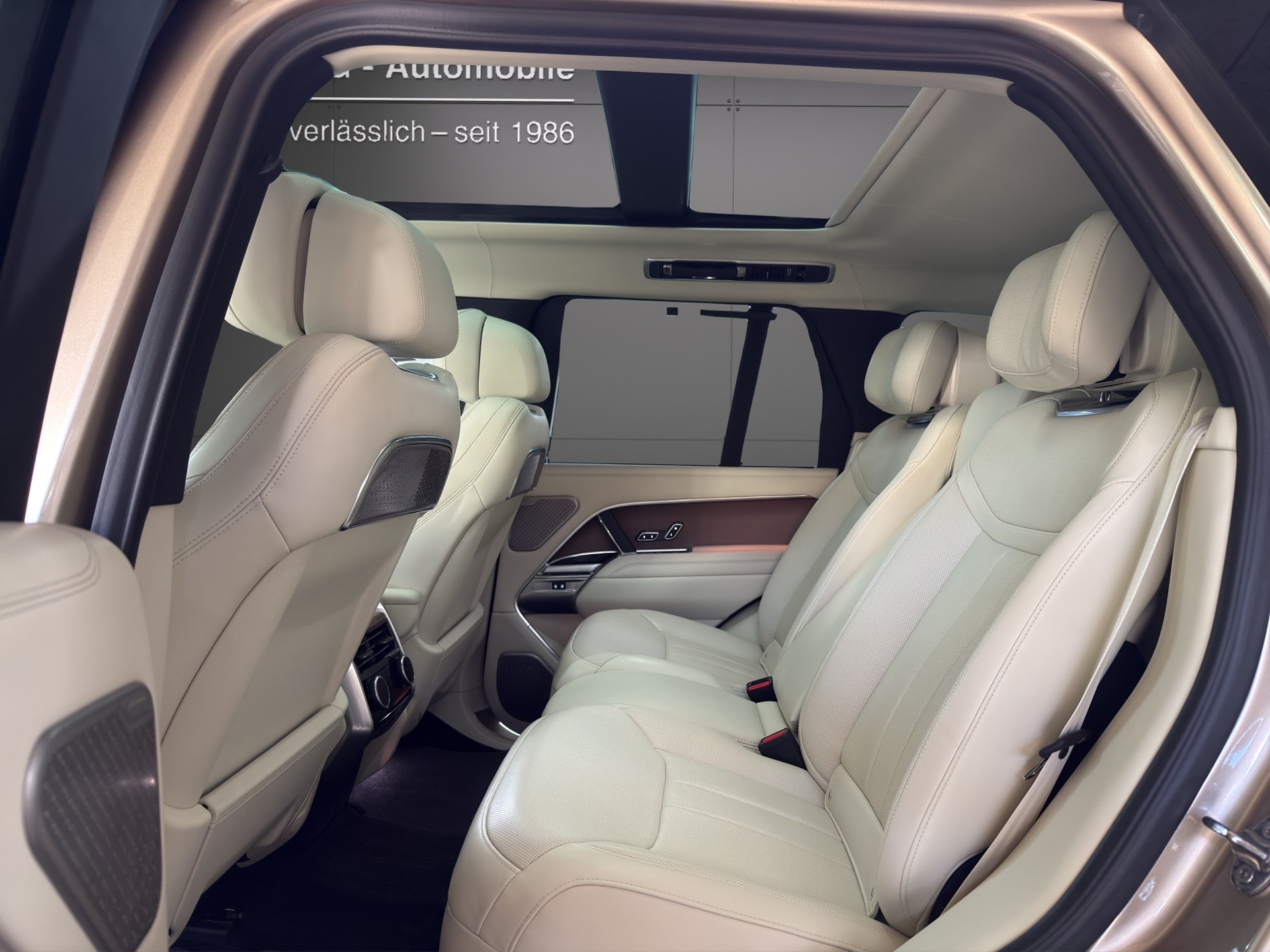 LAND ROVER Range Rover D350 3.0D I6 MHEV Autobiography Automatic-image-6