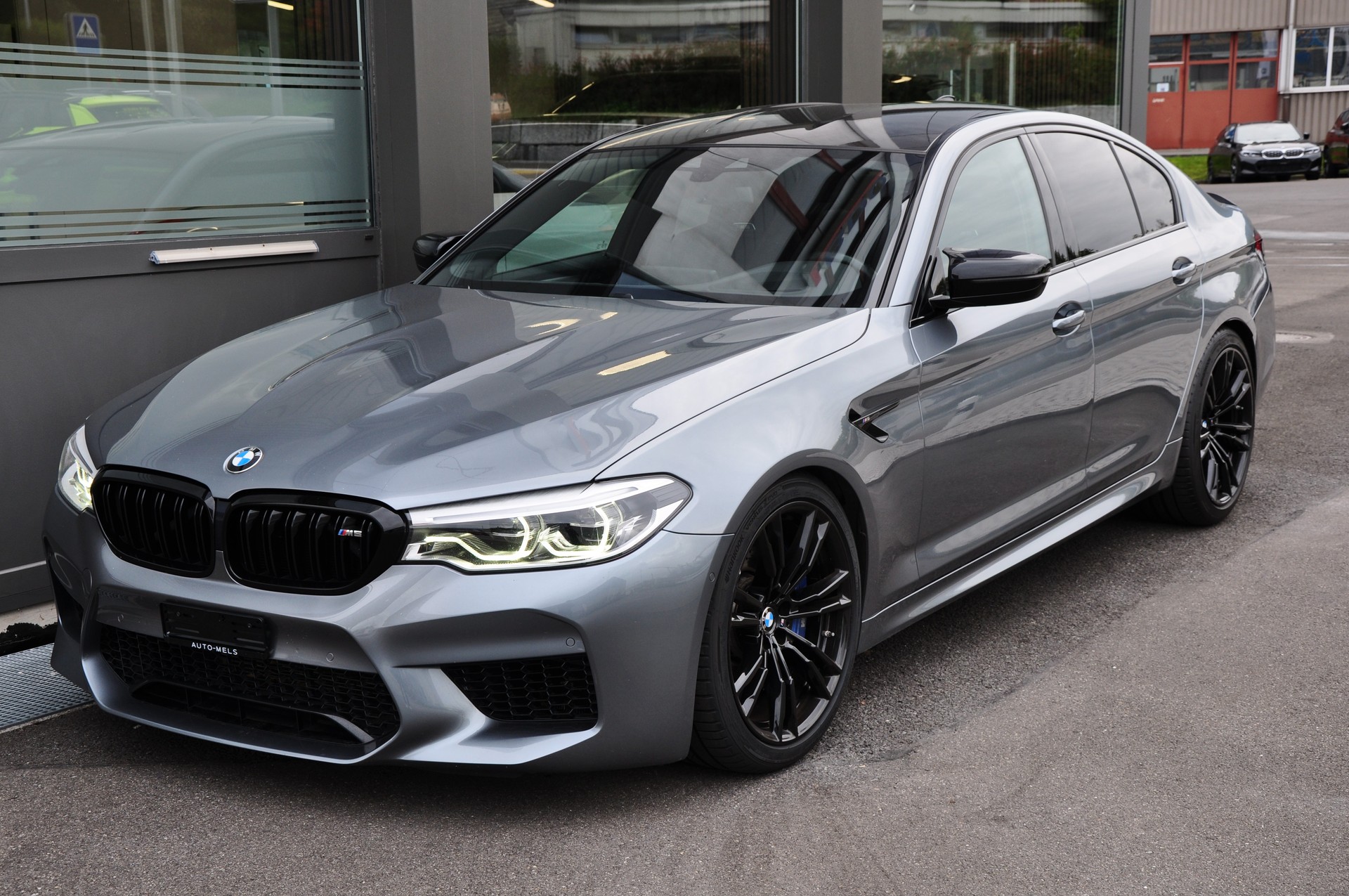 BMW M5 xDrive Competition Drivelogic-showroom-element-3