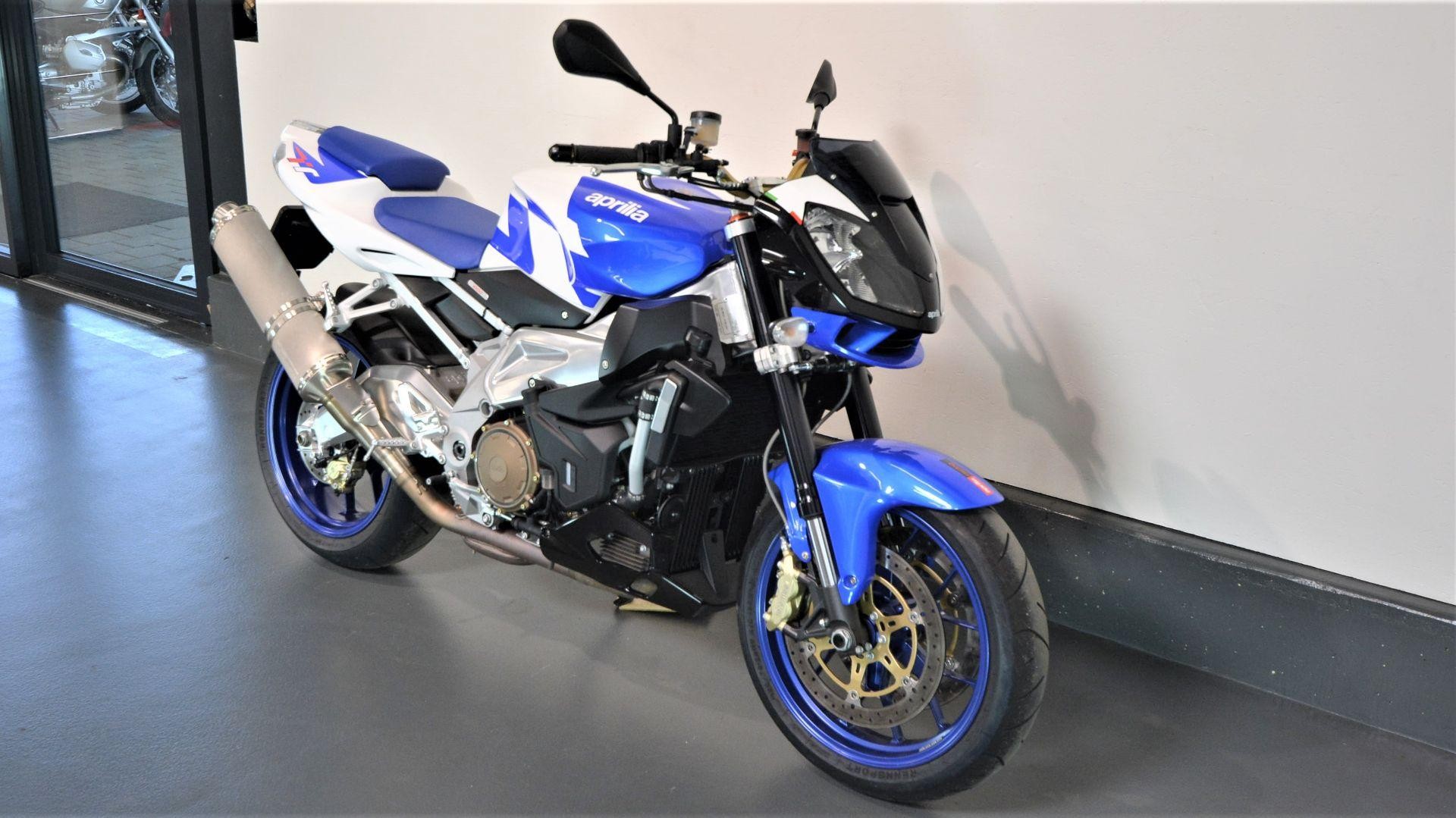 APRILIA Tuono 1000 R-image-1