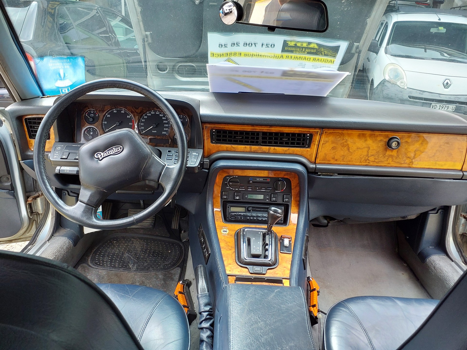 DAIMLER 4.0 Six-image-8