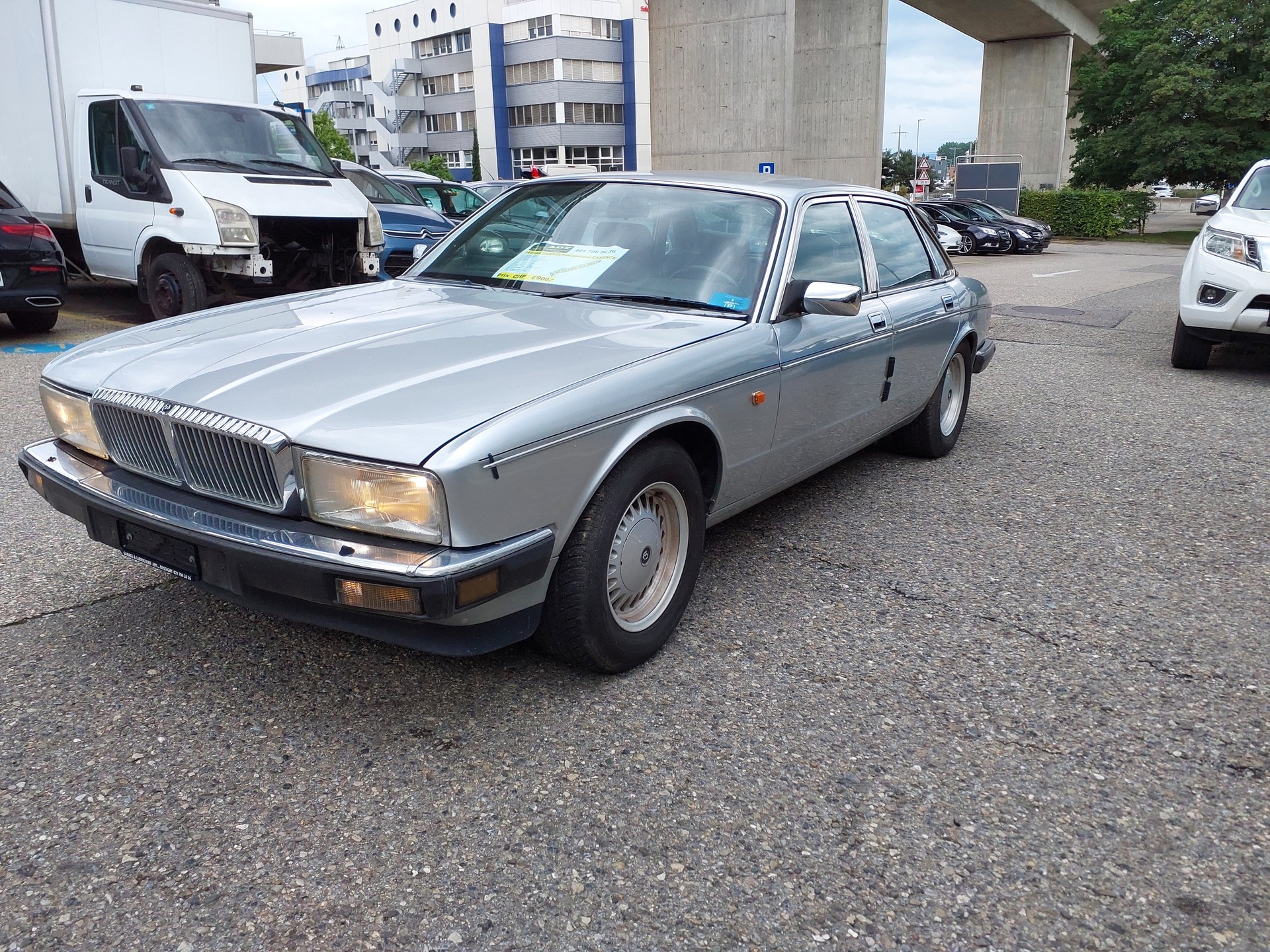 DAIMLER 4.0 Six-image-1