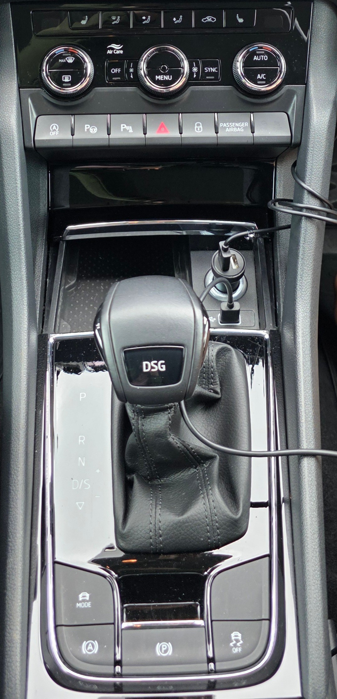 SKODA Karoq 1.5 TSI ACT Style DSG-image-13