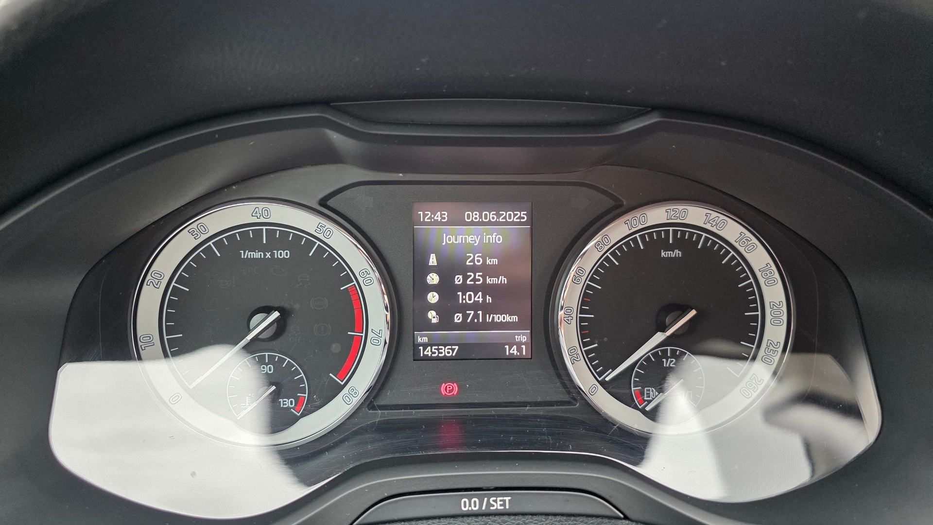SKODA Karoq 1.5 TSI ACT Style DSG-image-12